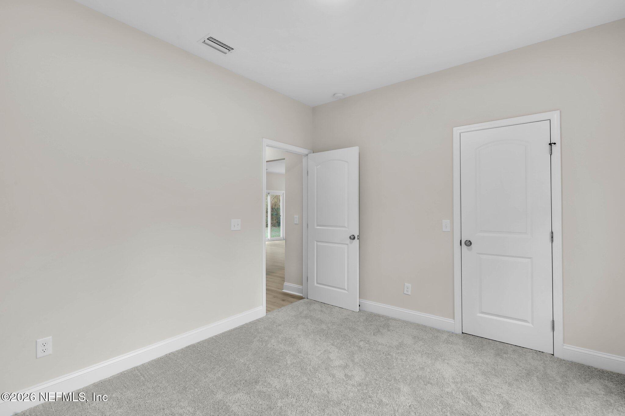 124 CREEKWOOD Circle
