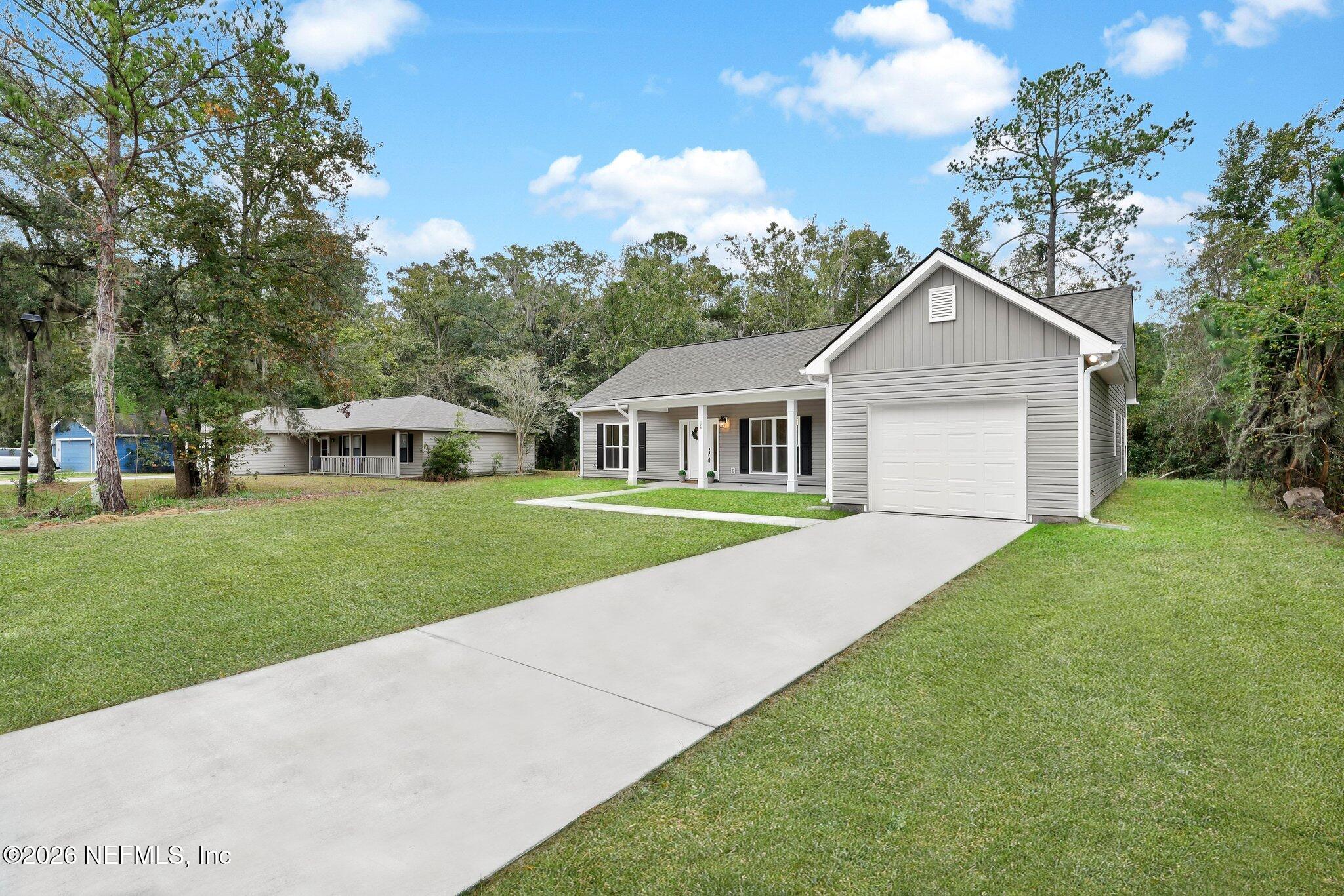 124 CREEKWOOD Circle