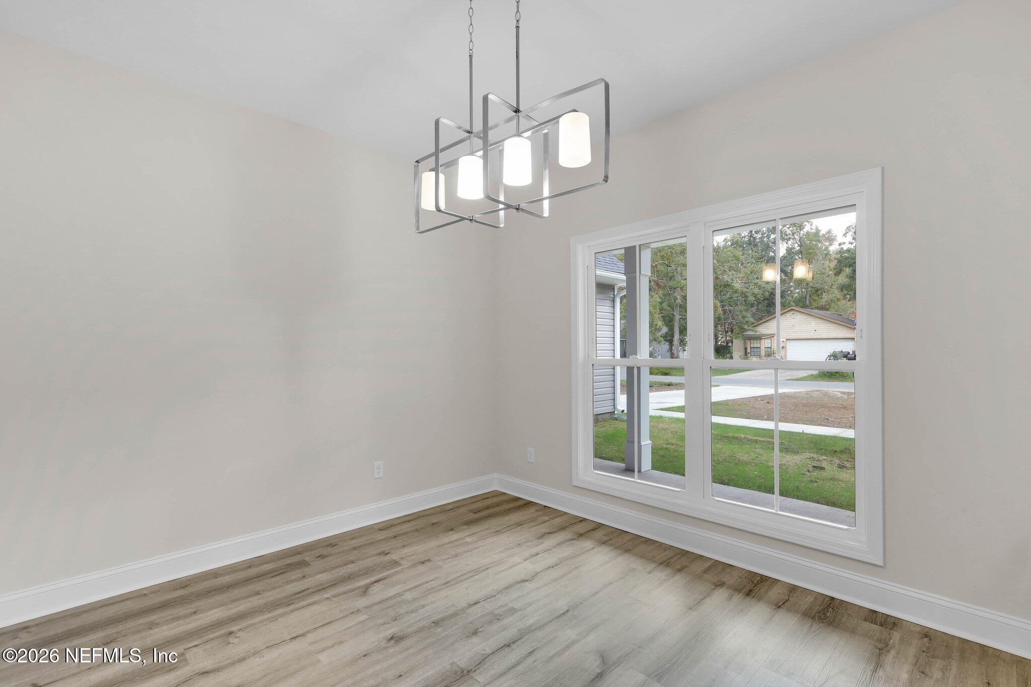 124 CREEKWOOD Circle