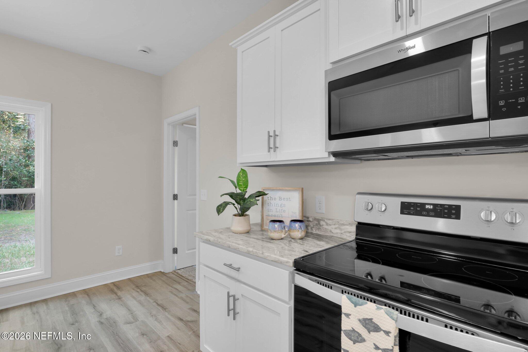 124 CREEKWOOD Circle