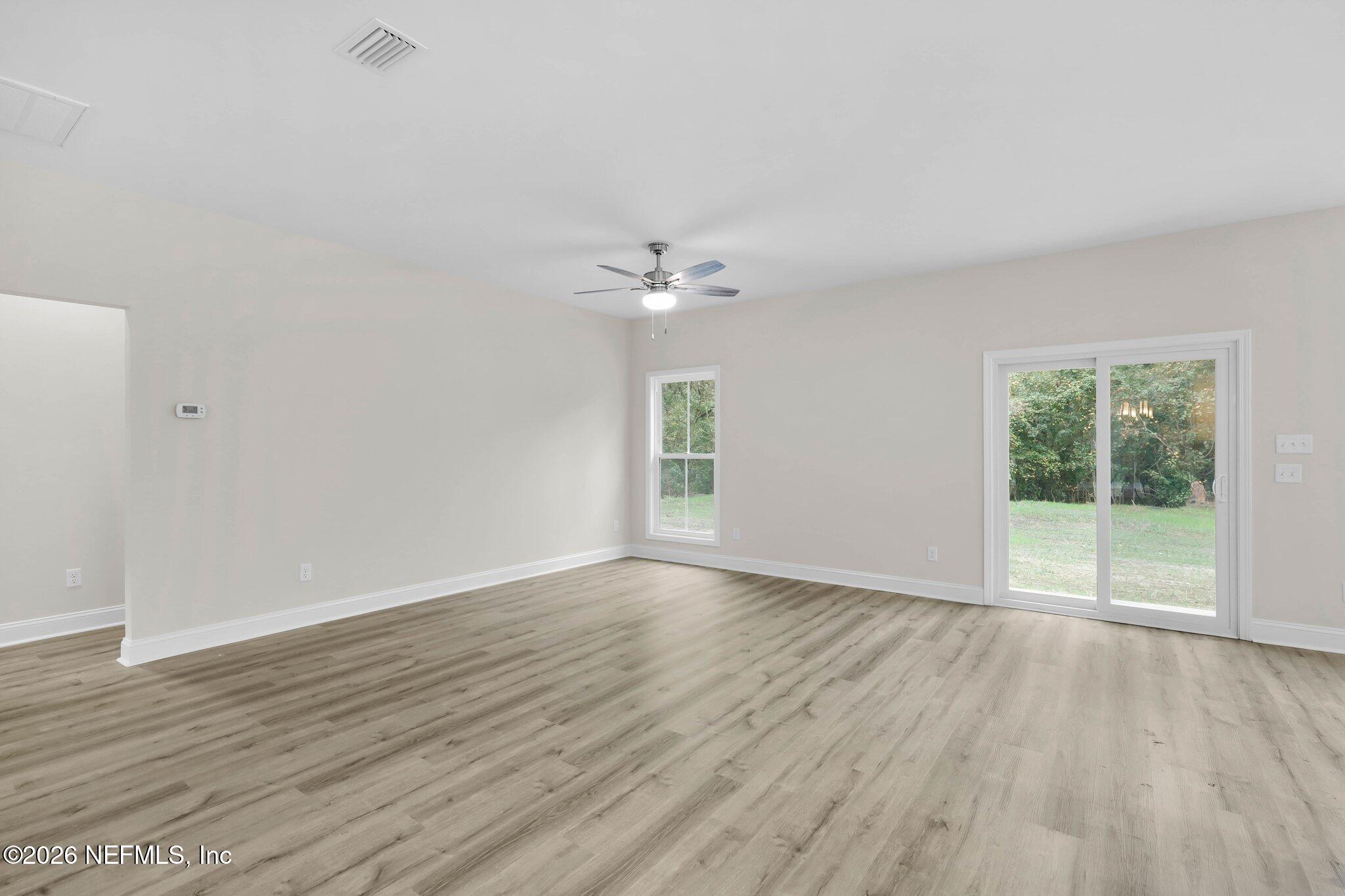 124 CREEKWOOD Circle