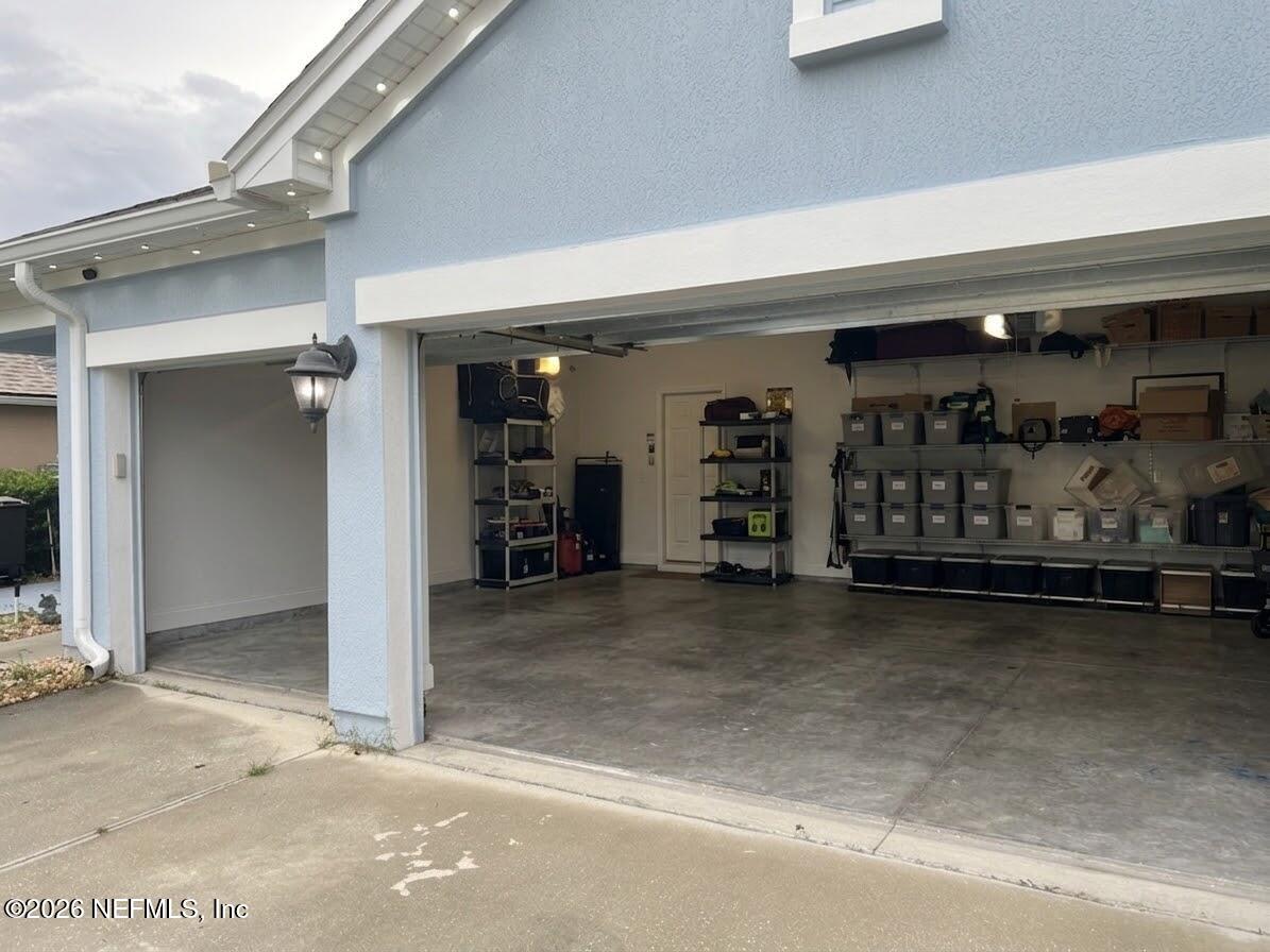 340 HOWLAND Drive