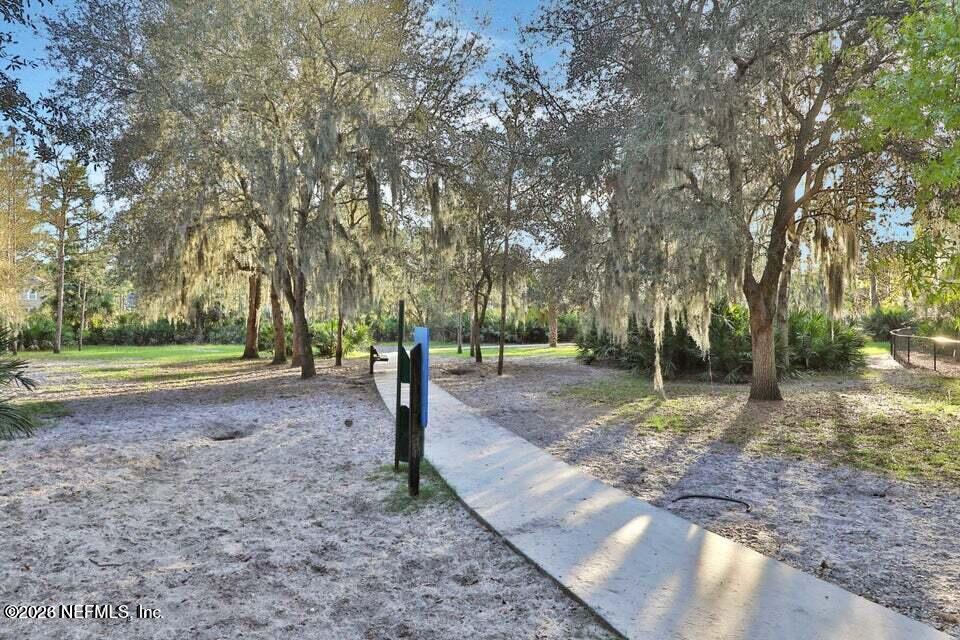 340 HOWLAND Drive