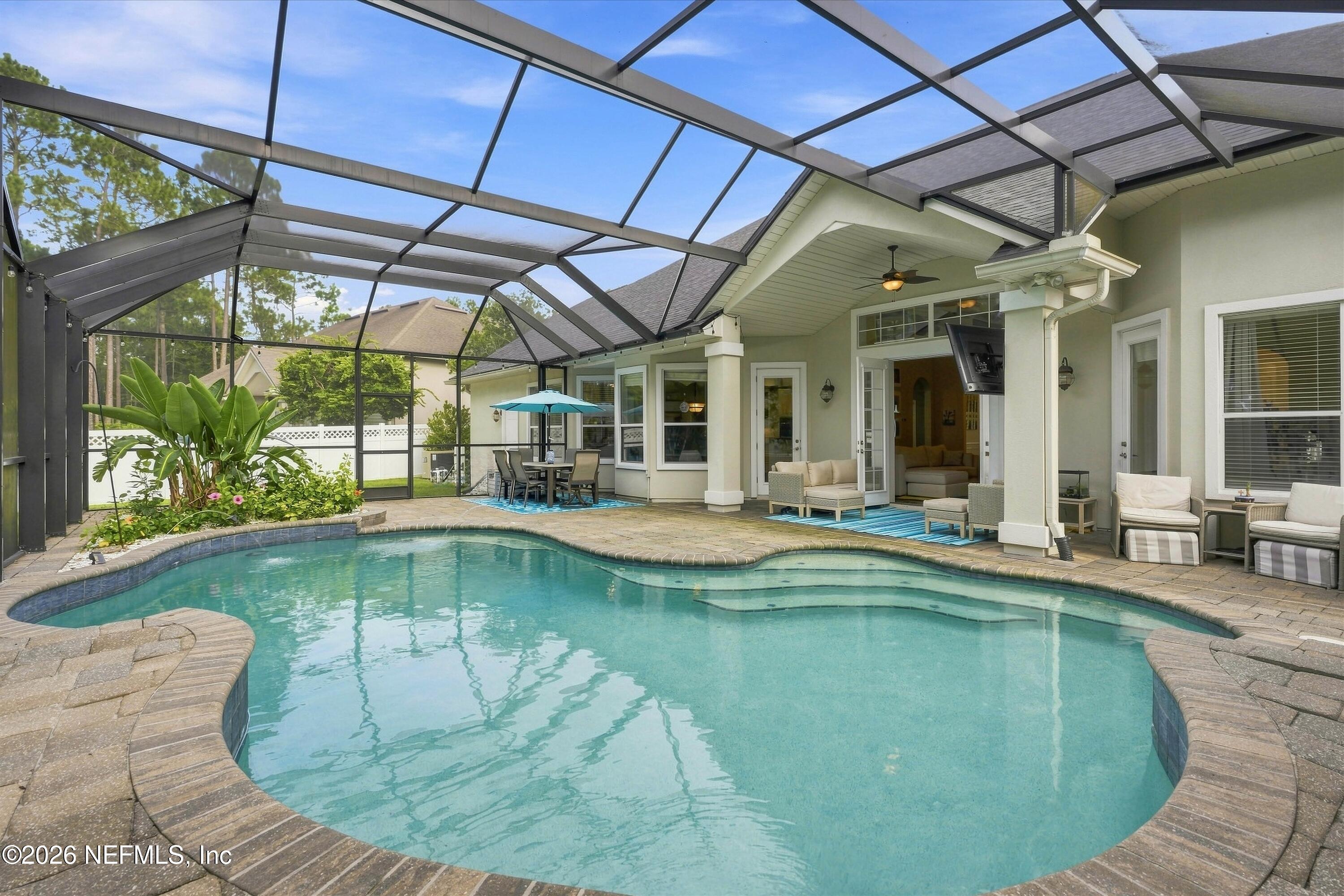 570 SADDLESTONE Drive, St. Johns