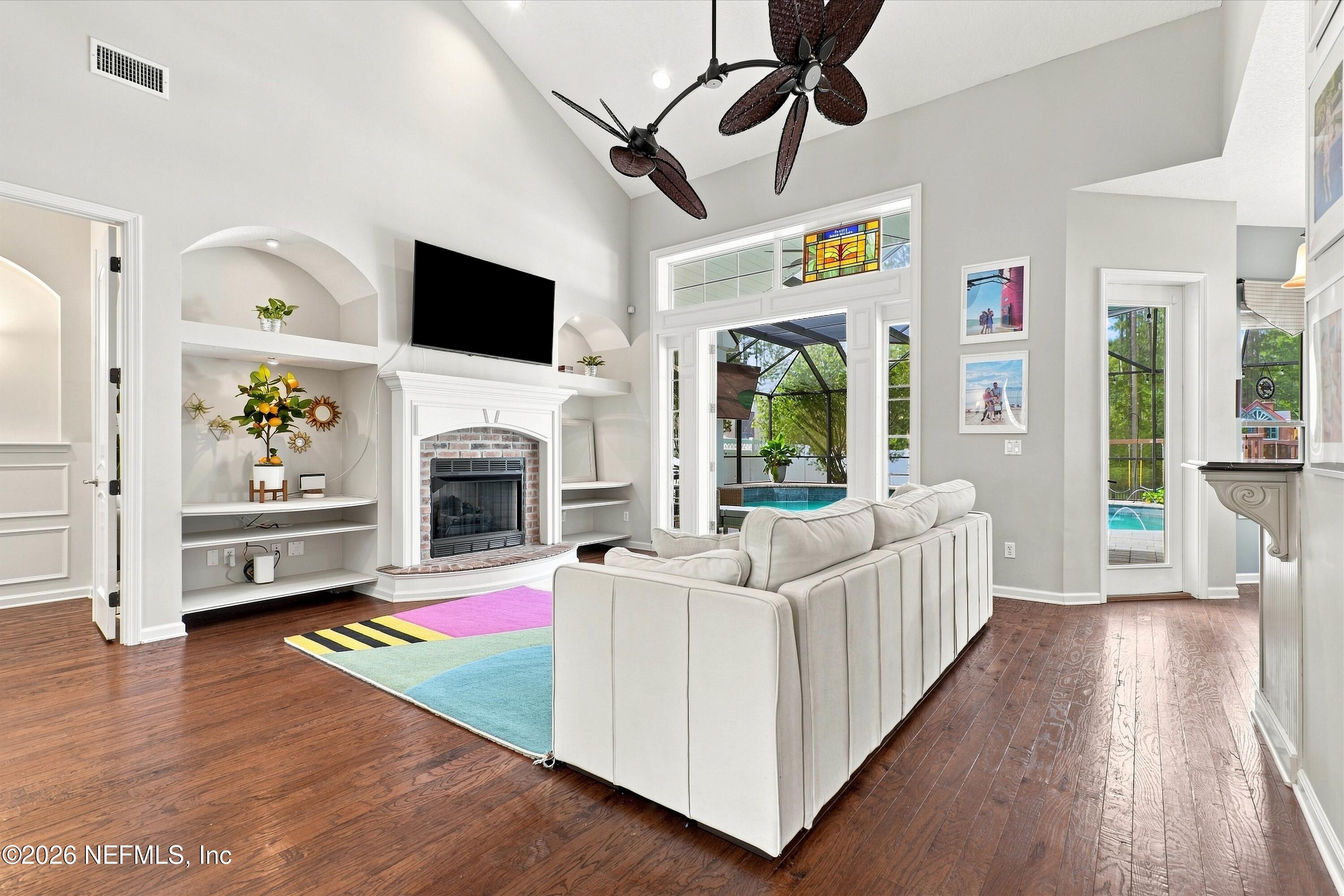 570 SADDLESTONE Drive, St. Johns