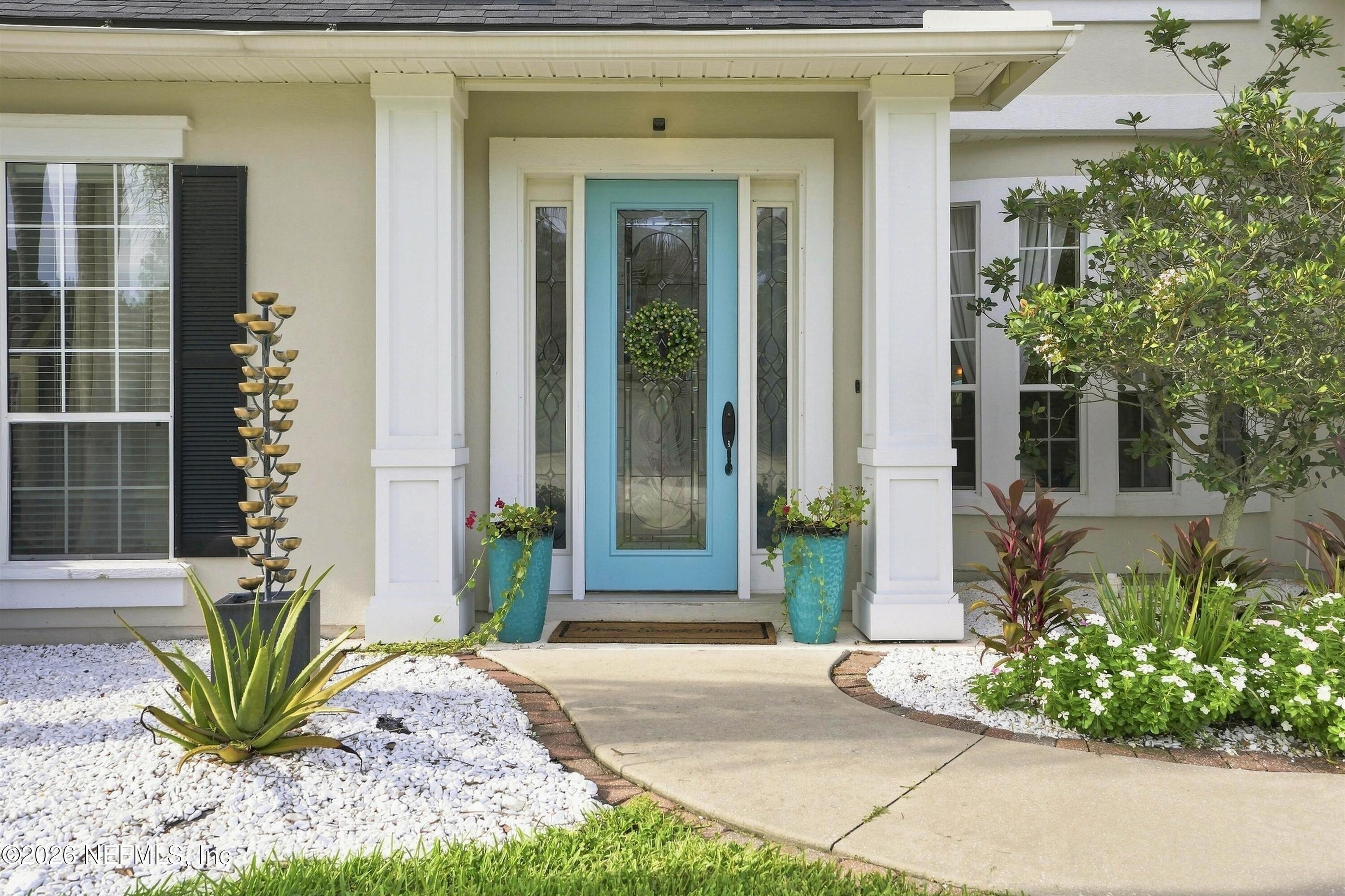 570 SADDLESTONE Drive, St. Johns