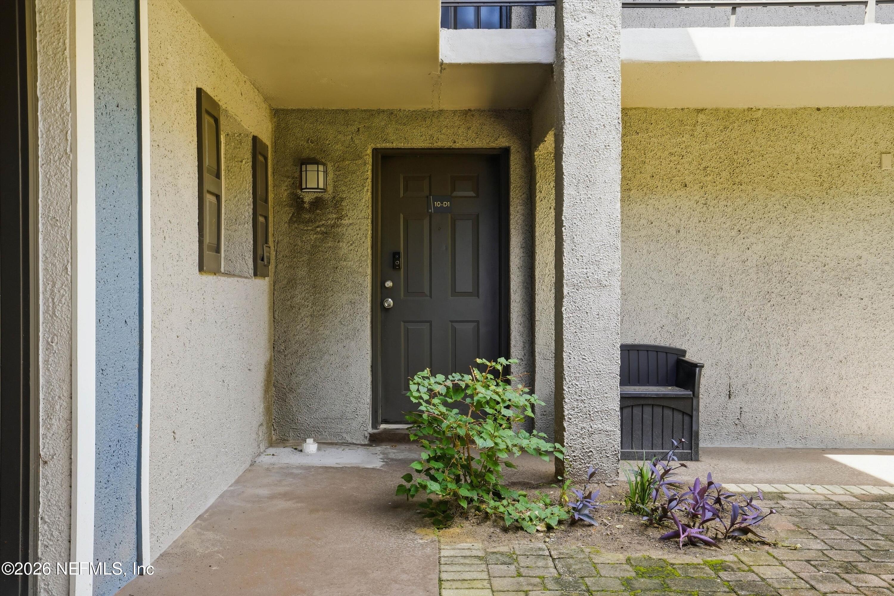 355 MONUMENT Road 10 D1
