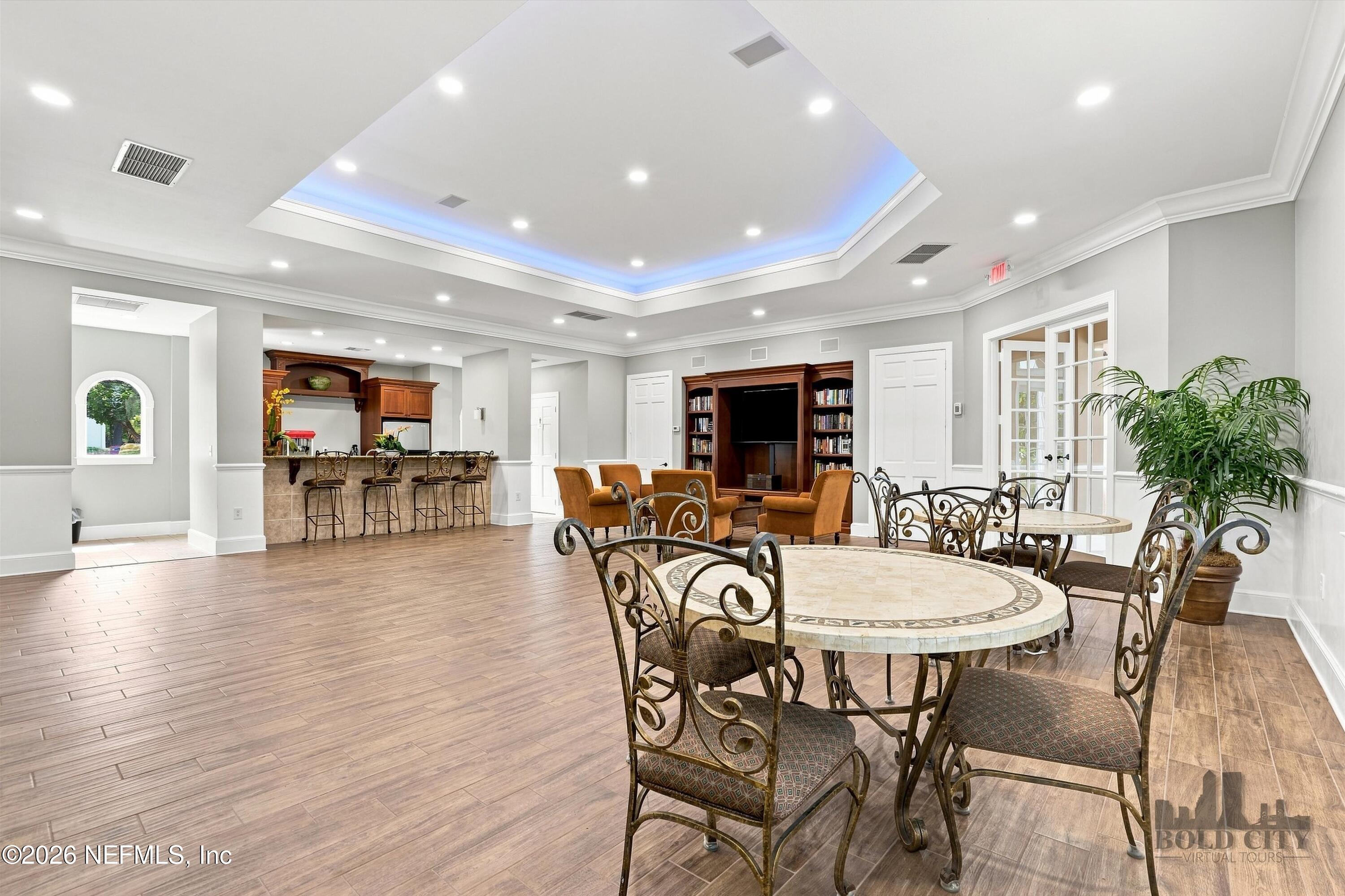 10075 GATE Parkway 701