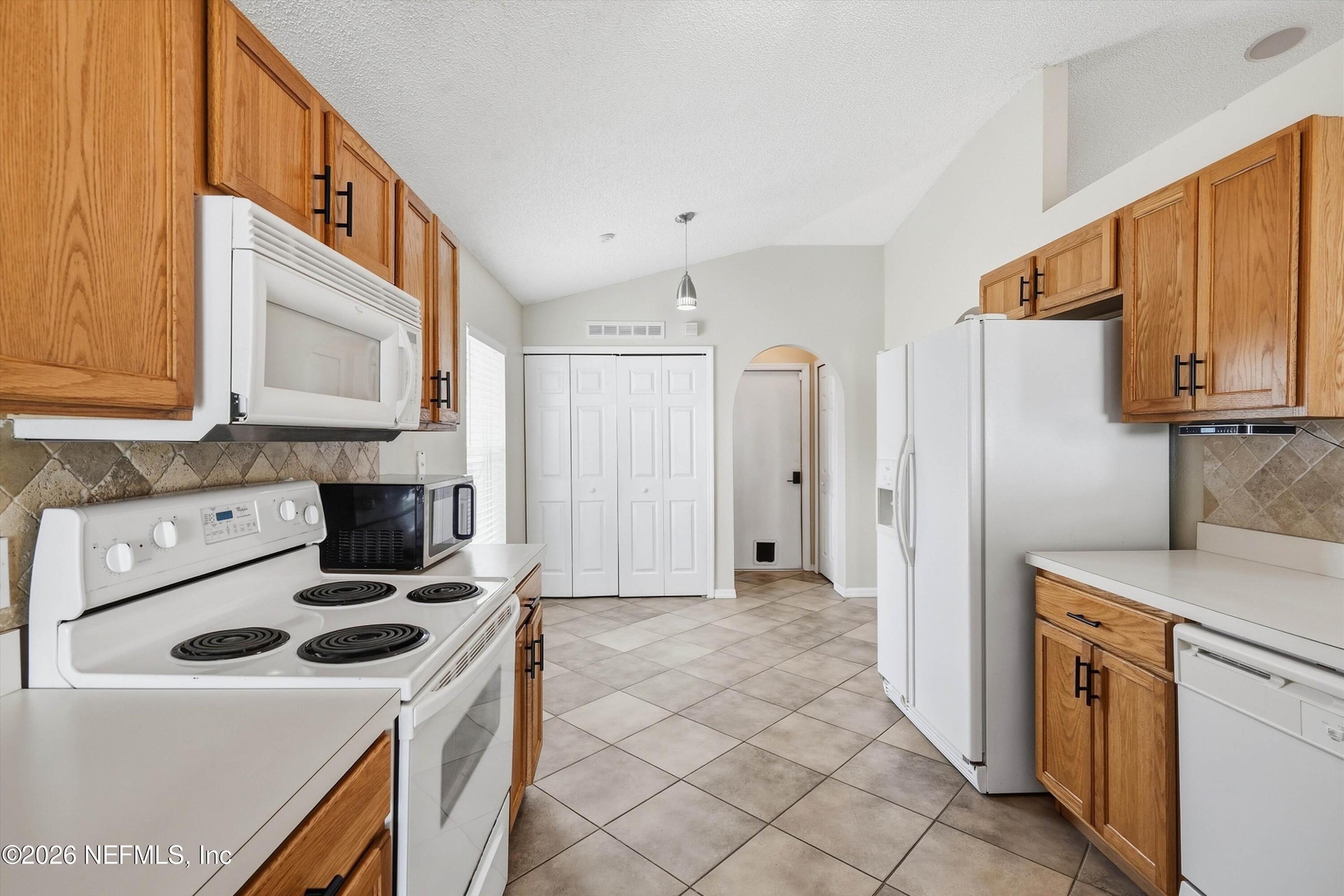 5571 WESTLAND STATION Road