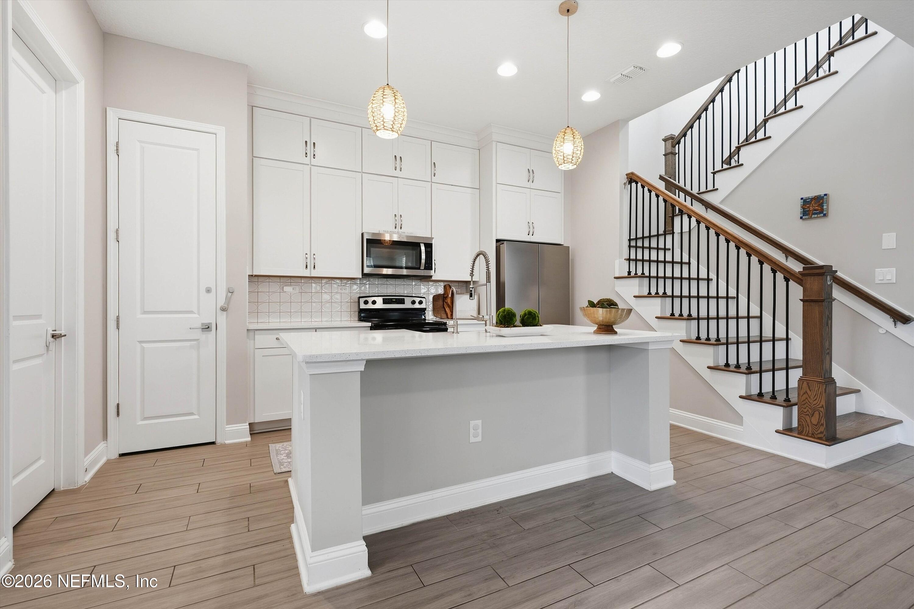 385 RUM RUNNER Way, St. Johns