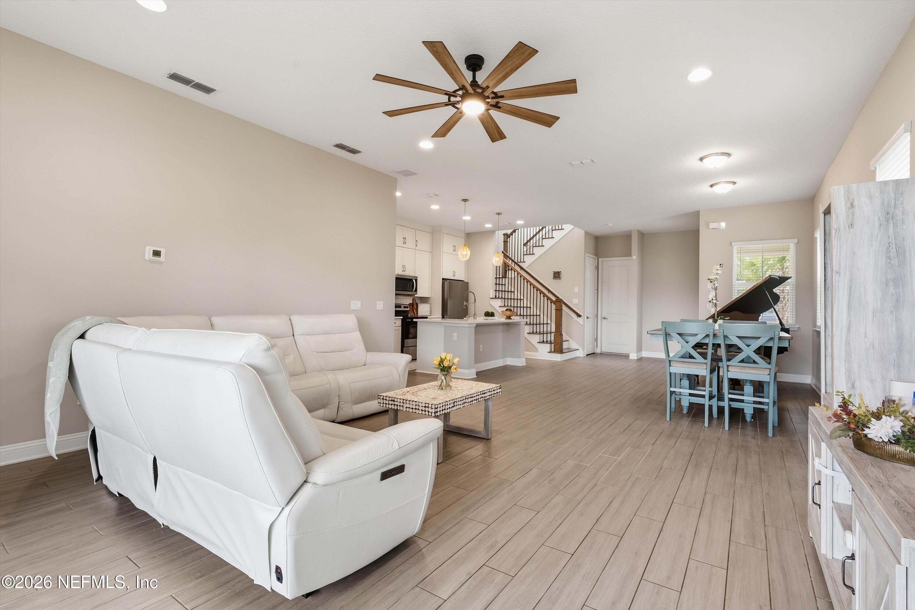 385 RUM RUNNER Way, St. Johns