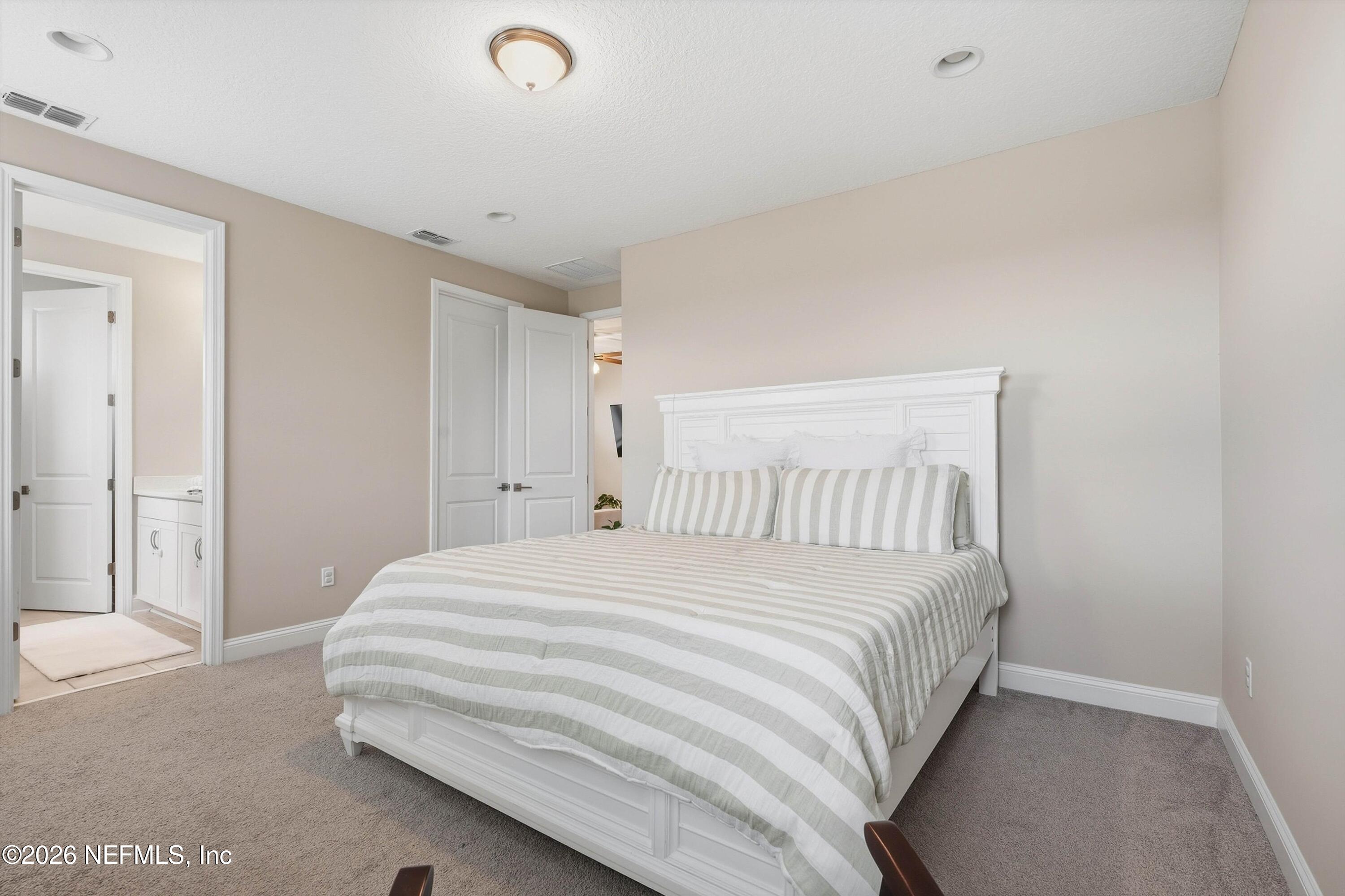 385 RUM RUNNER Way, St. Johns