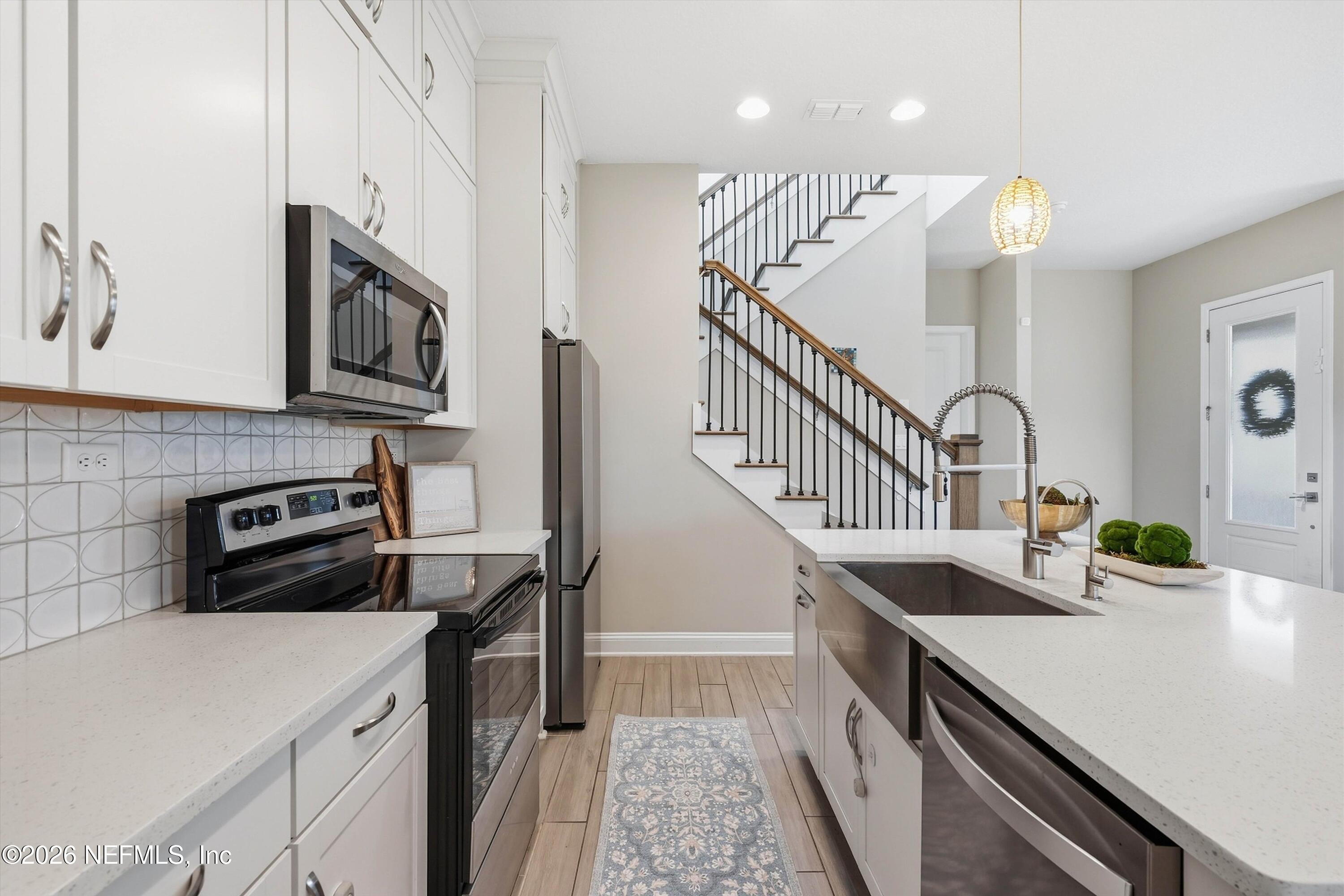 385 RUM RUNNER Way, St. Johns
