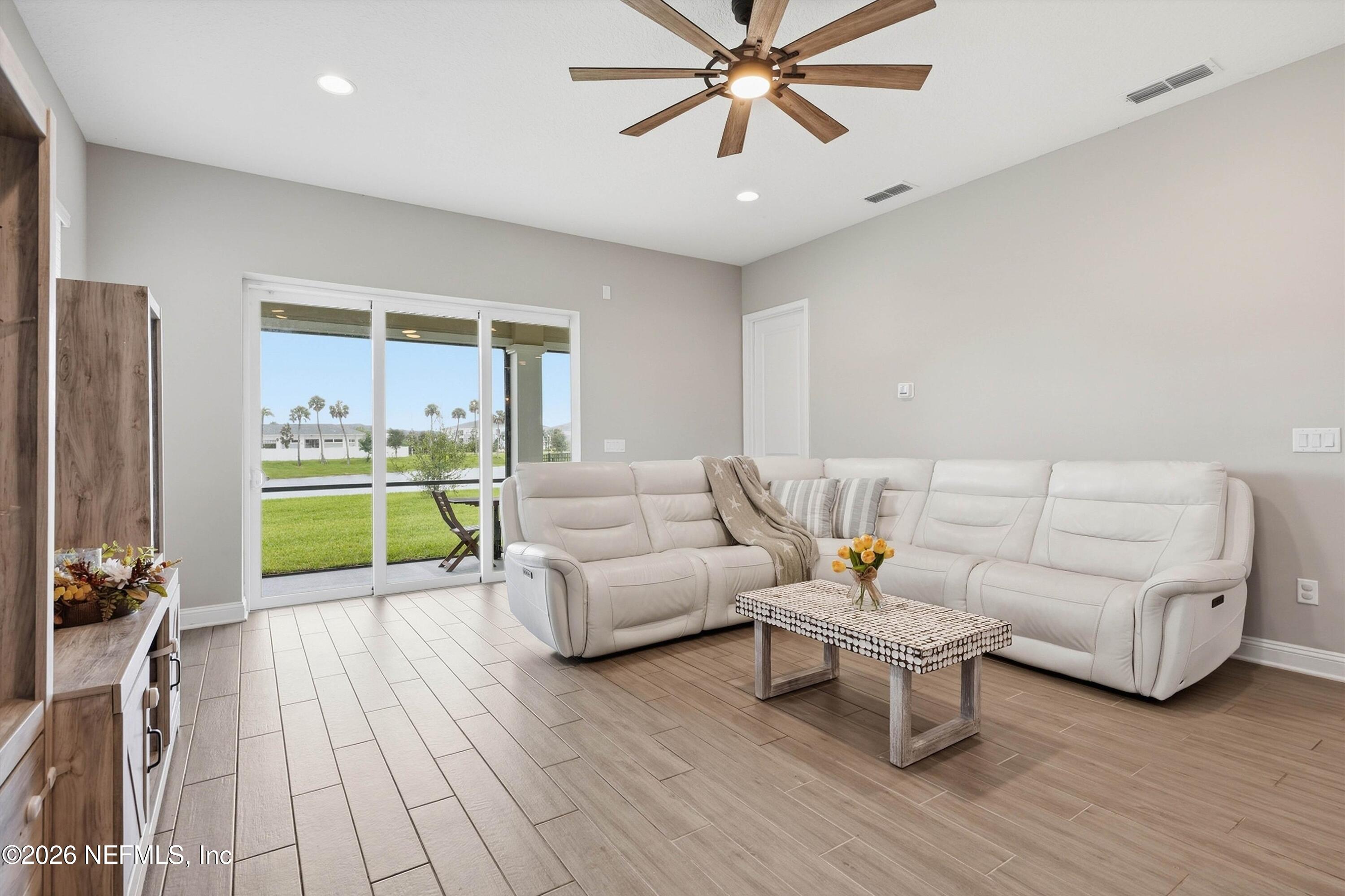 385 RUM RUNNER Way, St. Johns