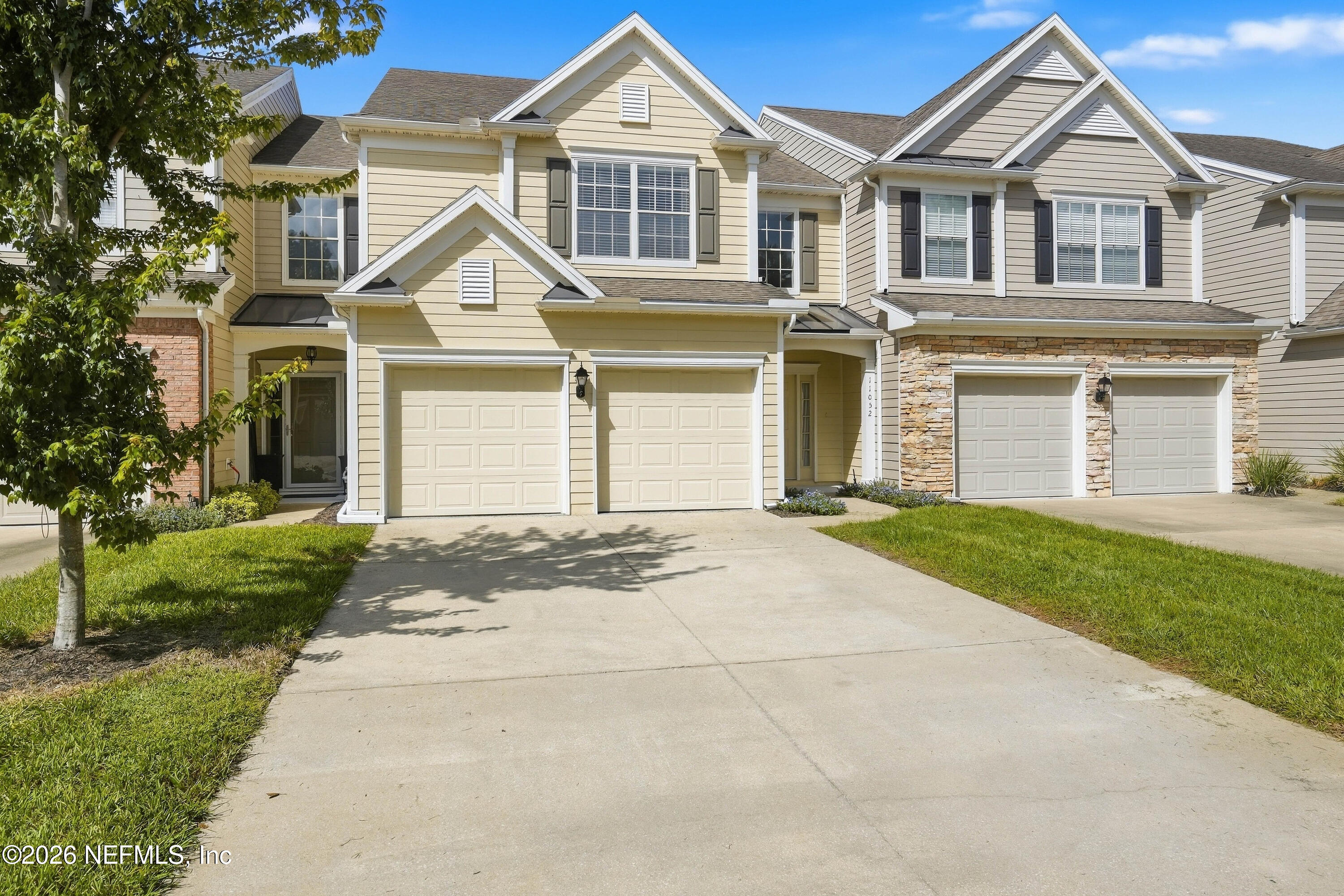 11052 E CASTLEMAIN Circle