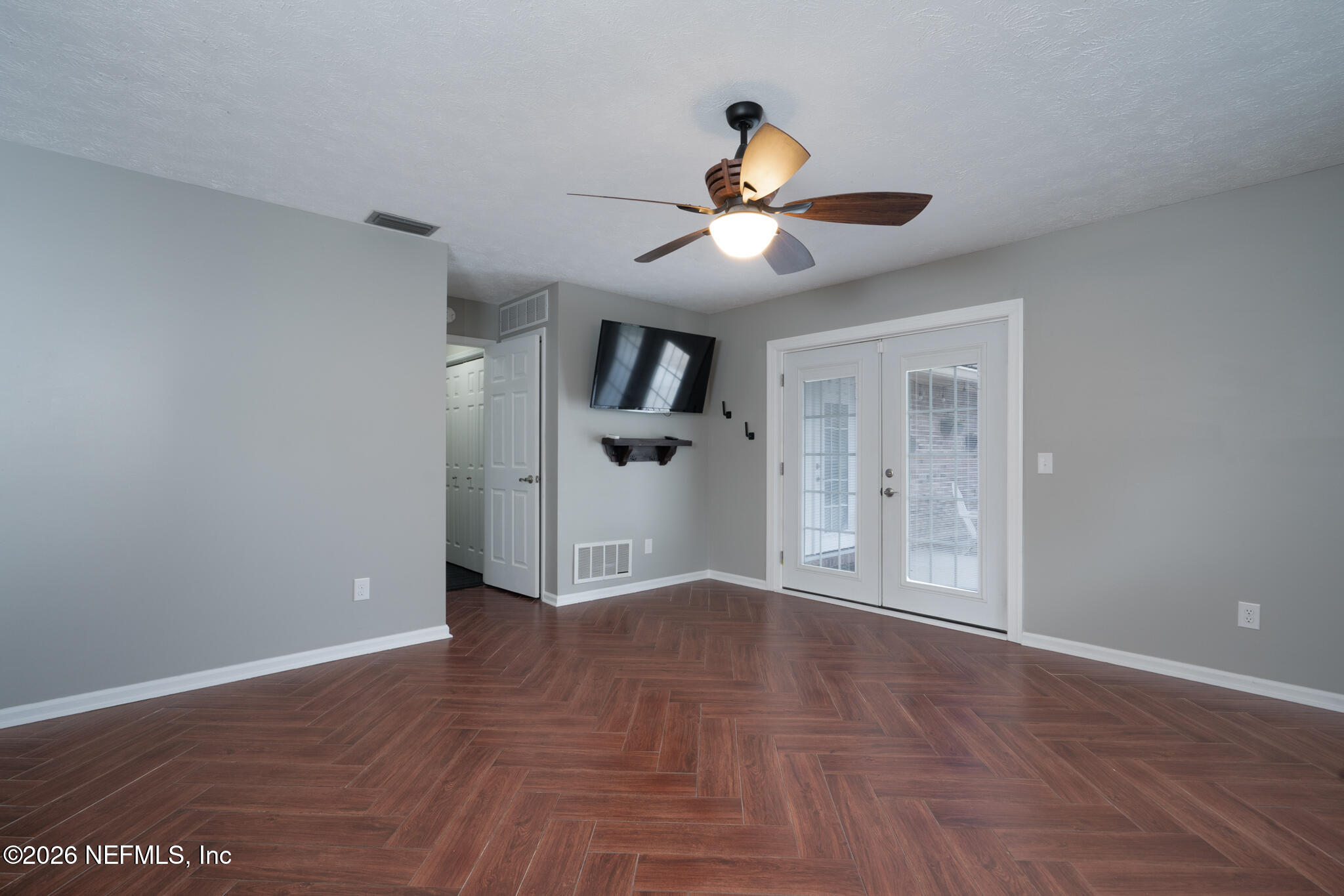 377 FOXRIDGE Road