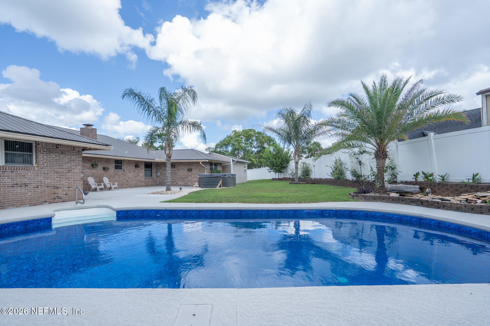 377 FOXRIDGE Road
