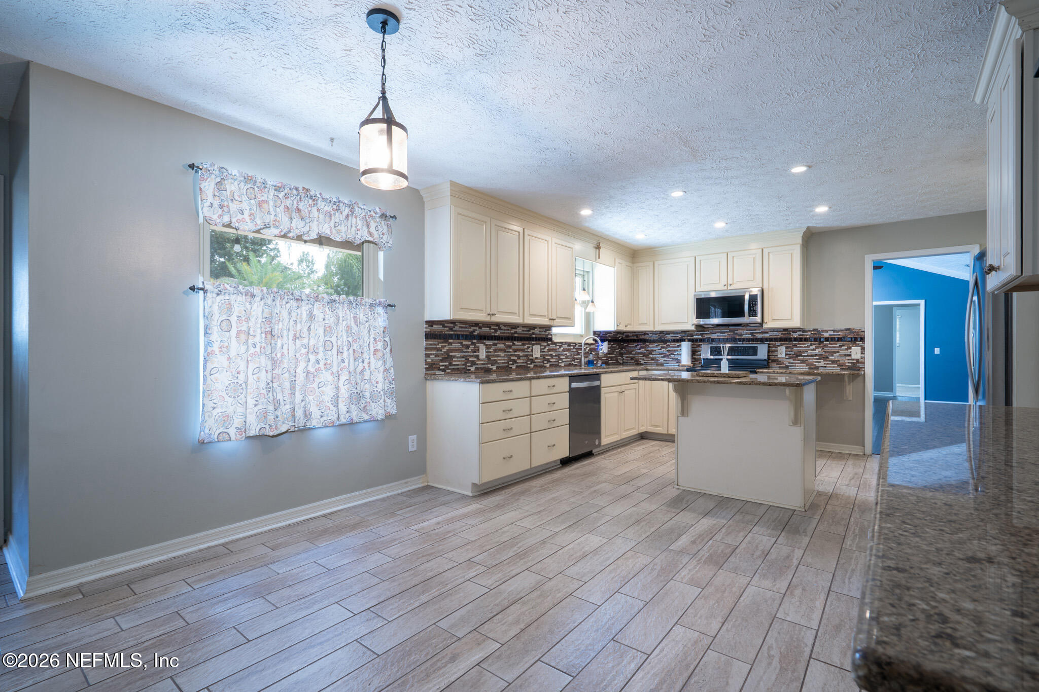 377 FOXRIDGE Road
