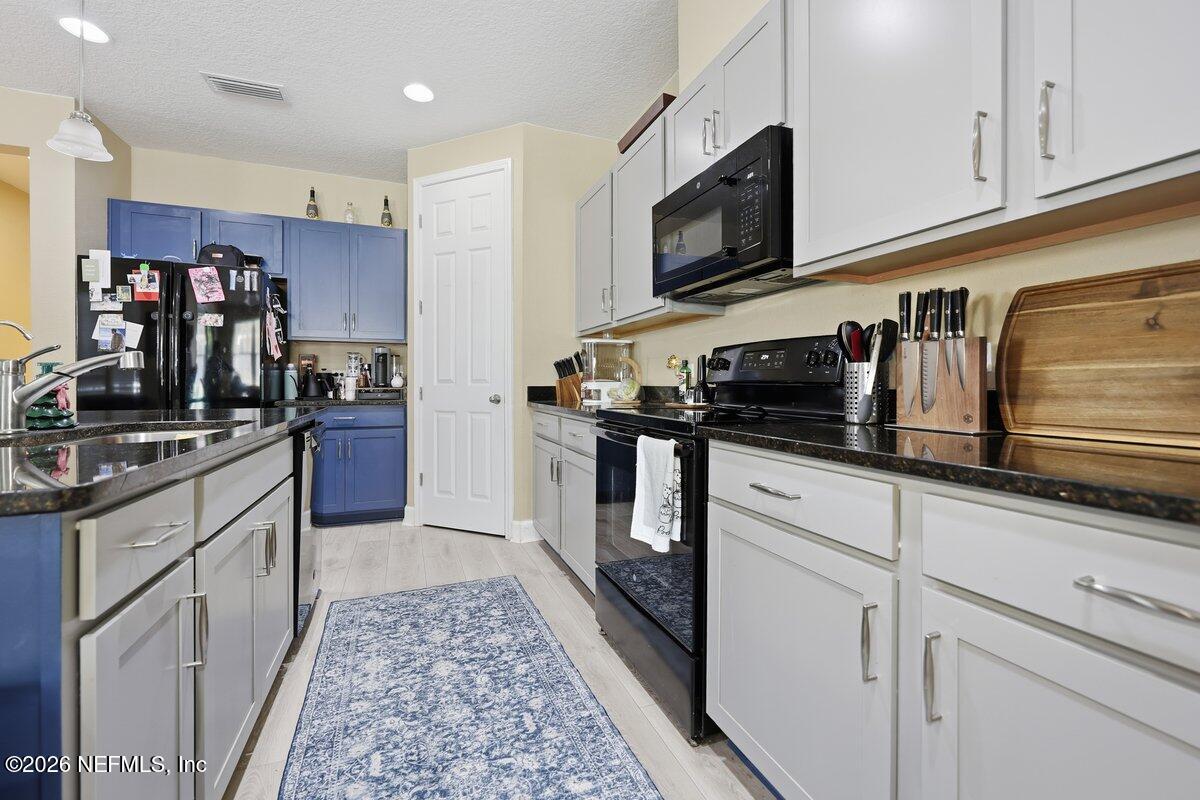 2905 ALPIN Drive