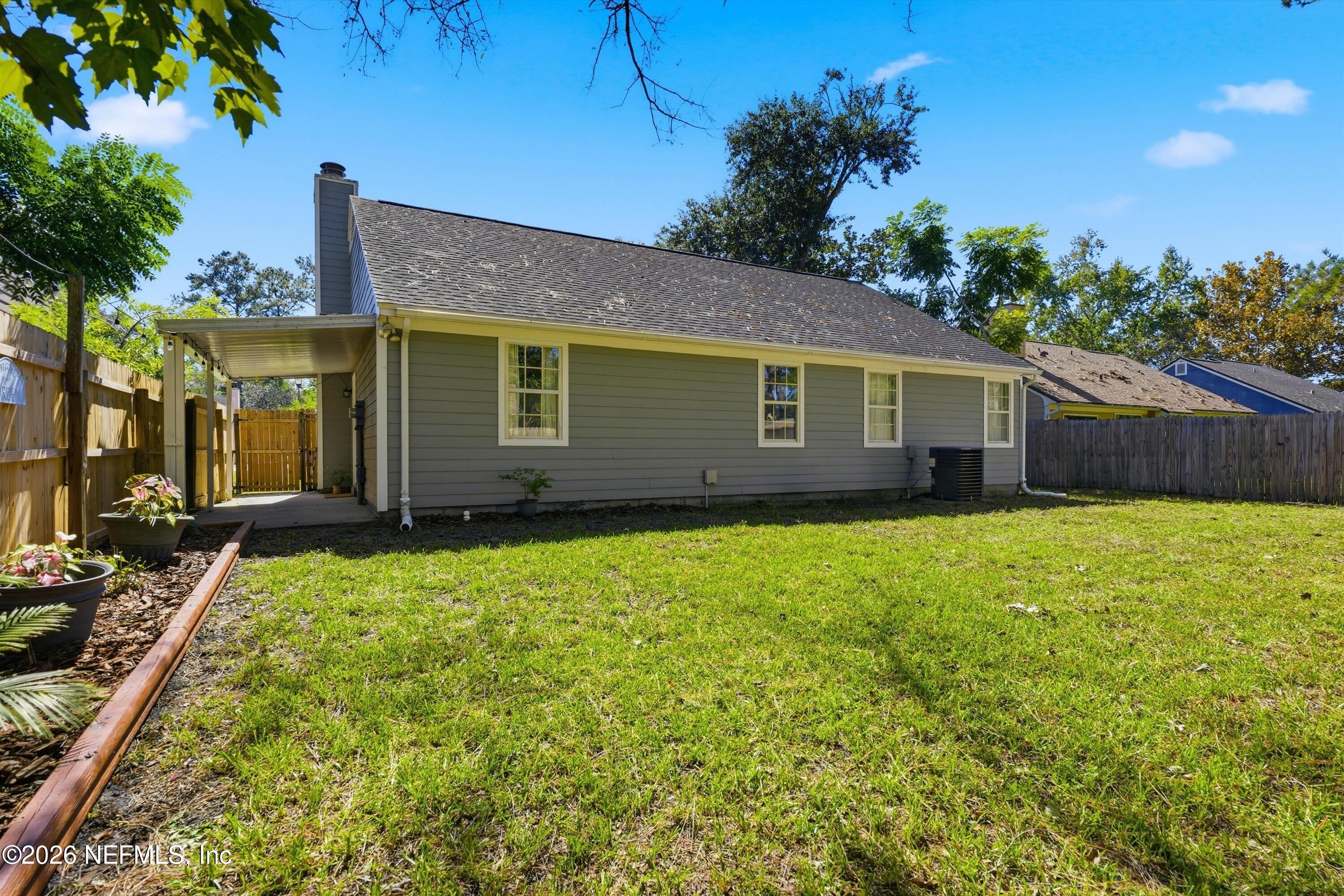 3721 JAMESTOWN Lane