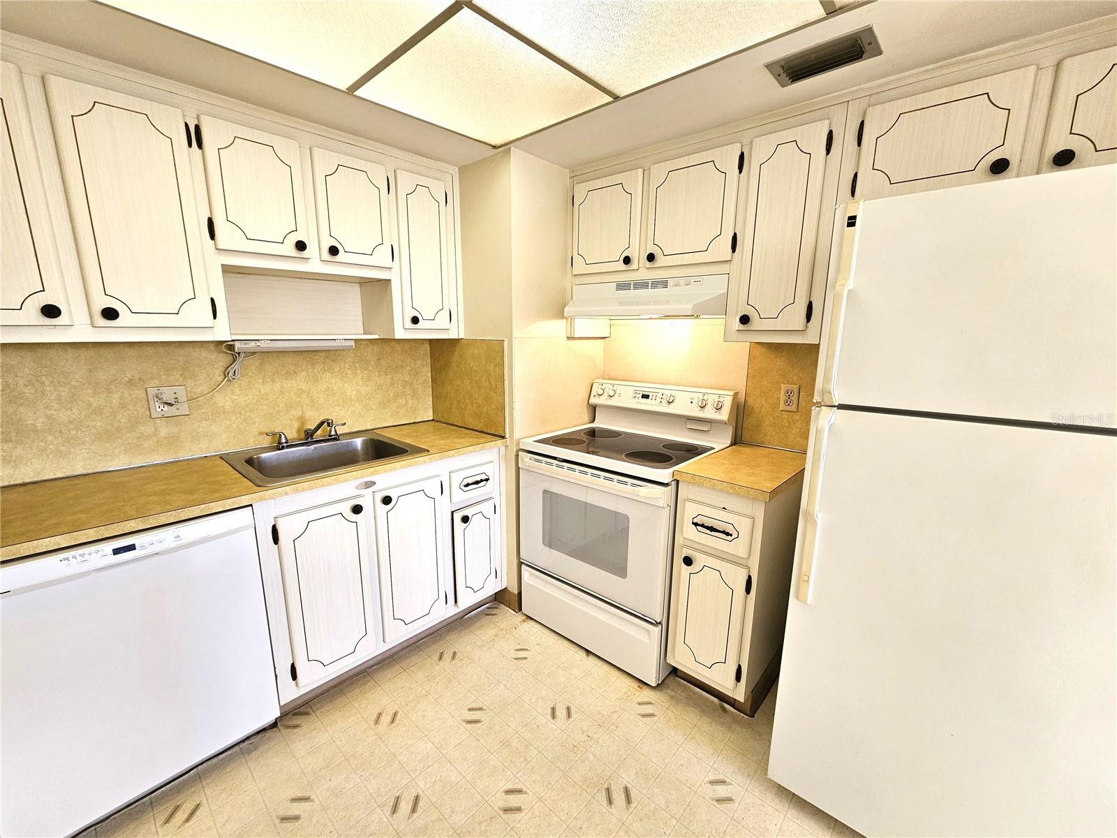 78 BOUNDARY BLVD #181