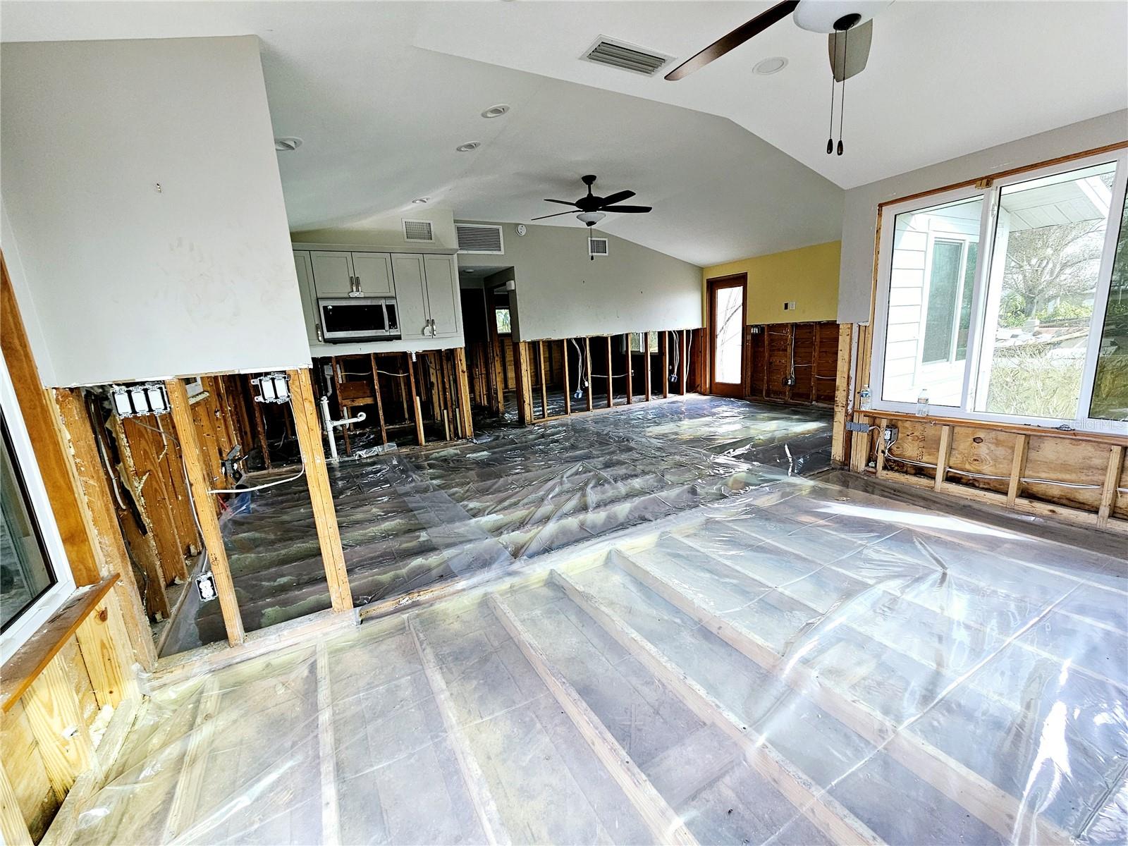 1820 NEW POINT COMFORT RD