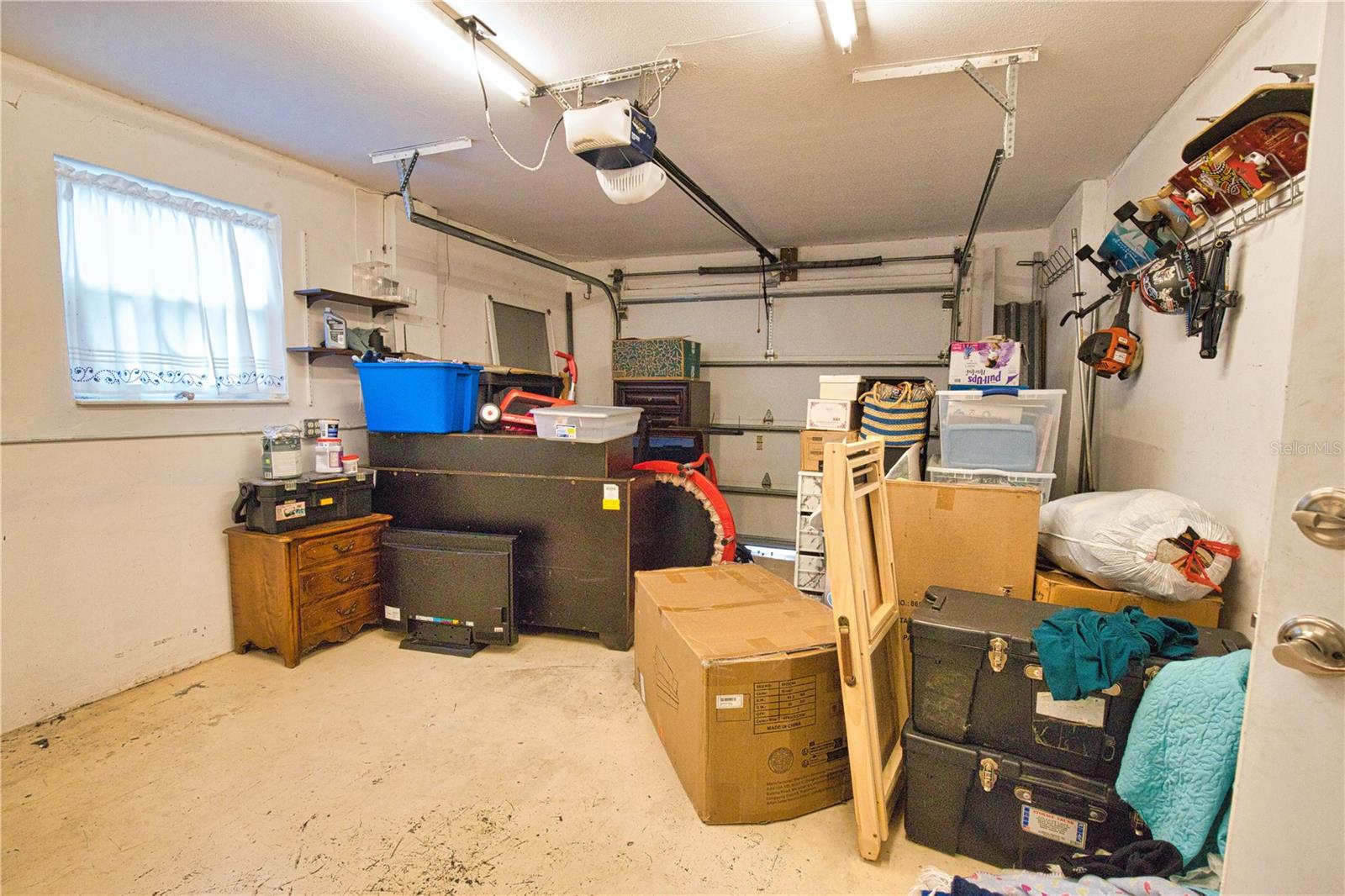 27 ANNAPOLIS LN