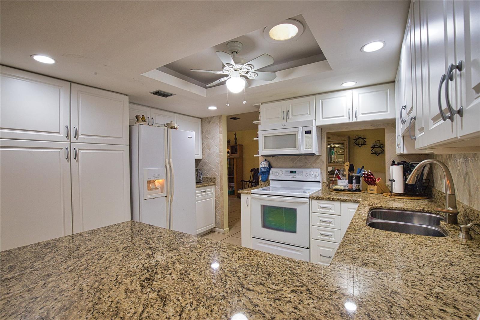 27 ANNAPOLIS LN