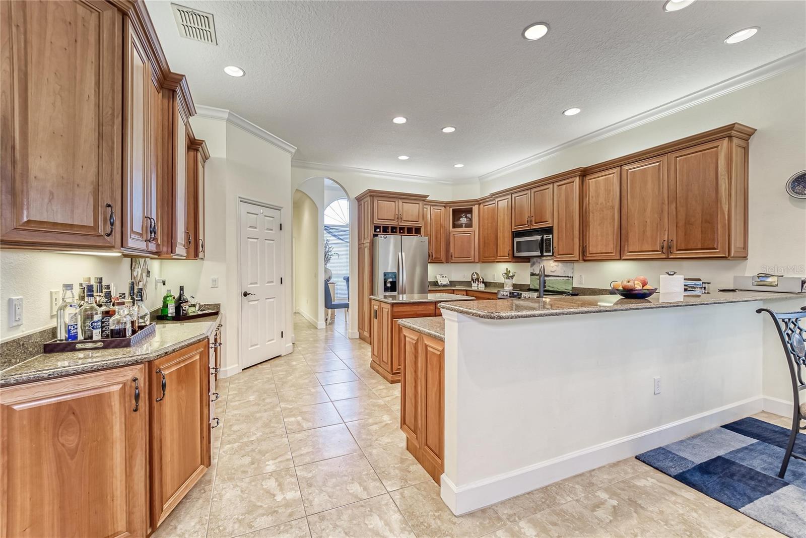 6789 EAGLE RIDGE BLVD