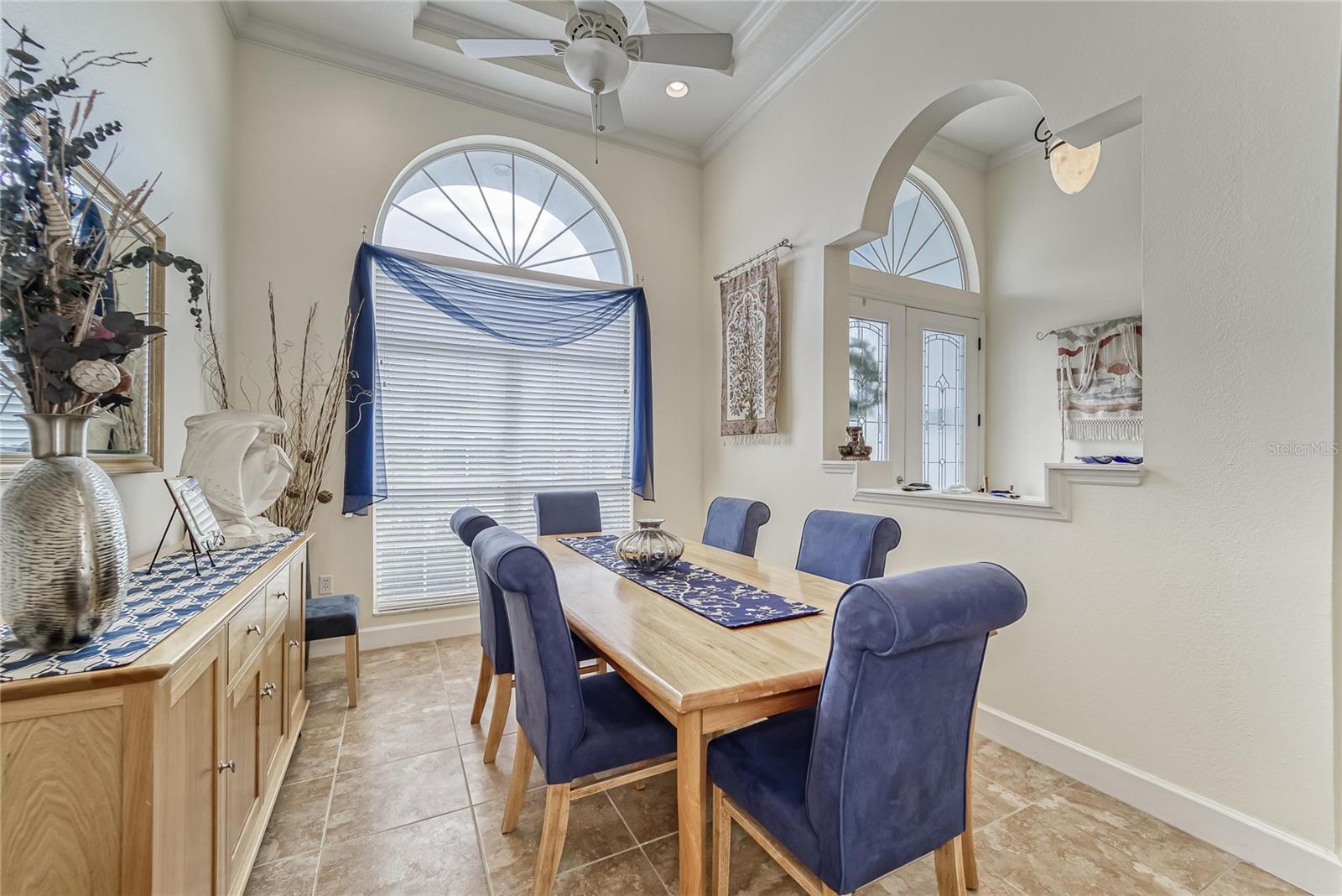 6789 EAGLE RIDGE BLVD