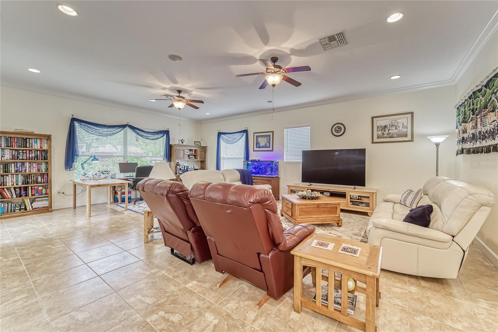 6789 EAGLE RIDGE BLVD