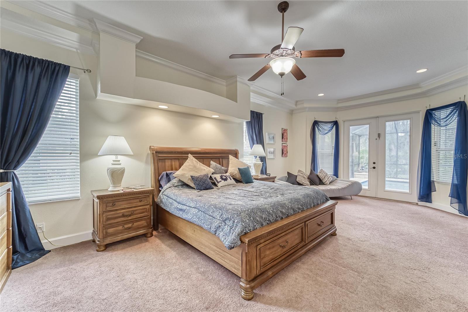 6789 EAGLE RIDGE BLVD