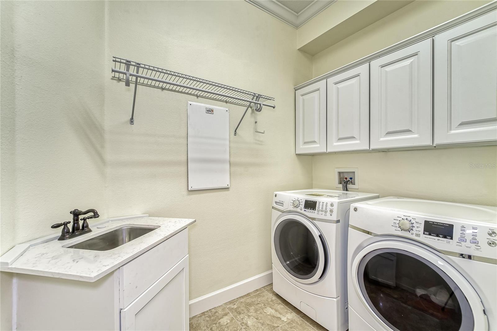 6789 EAGLE RIDGE BLVD