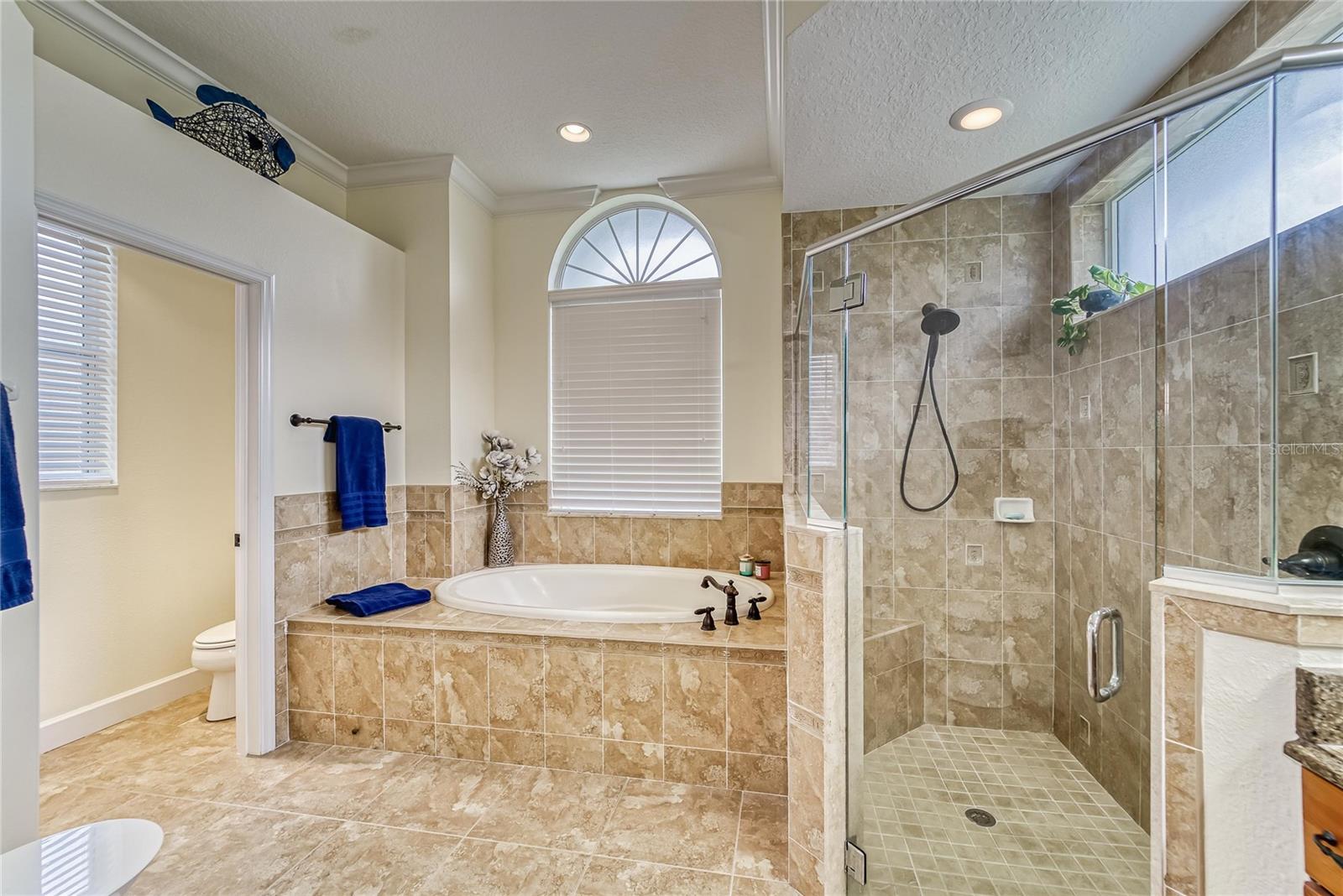 6789 EAGLE RIDGE BLVD