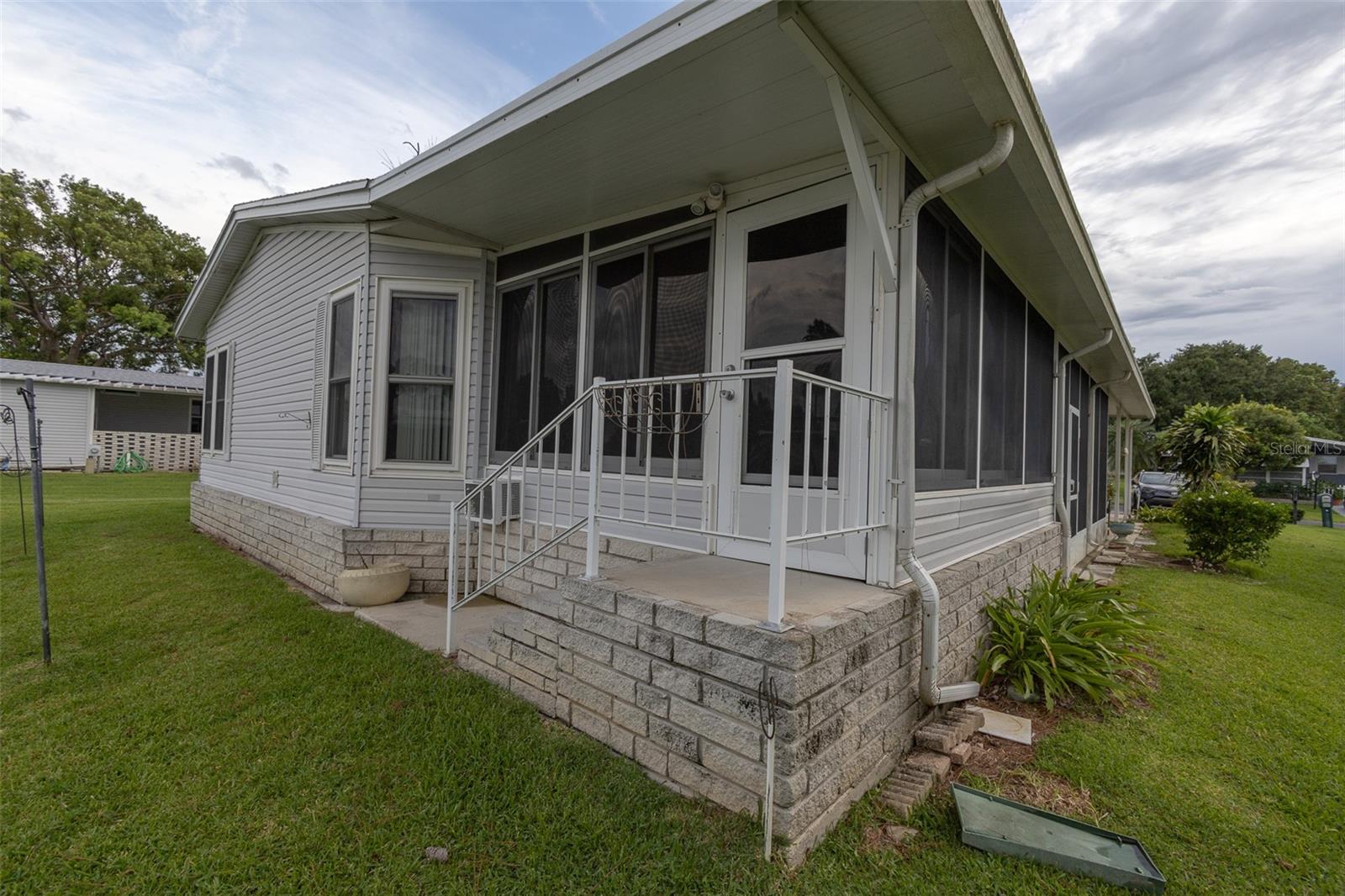 6328 GROVE POINTE DR SE