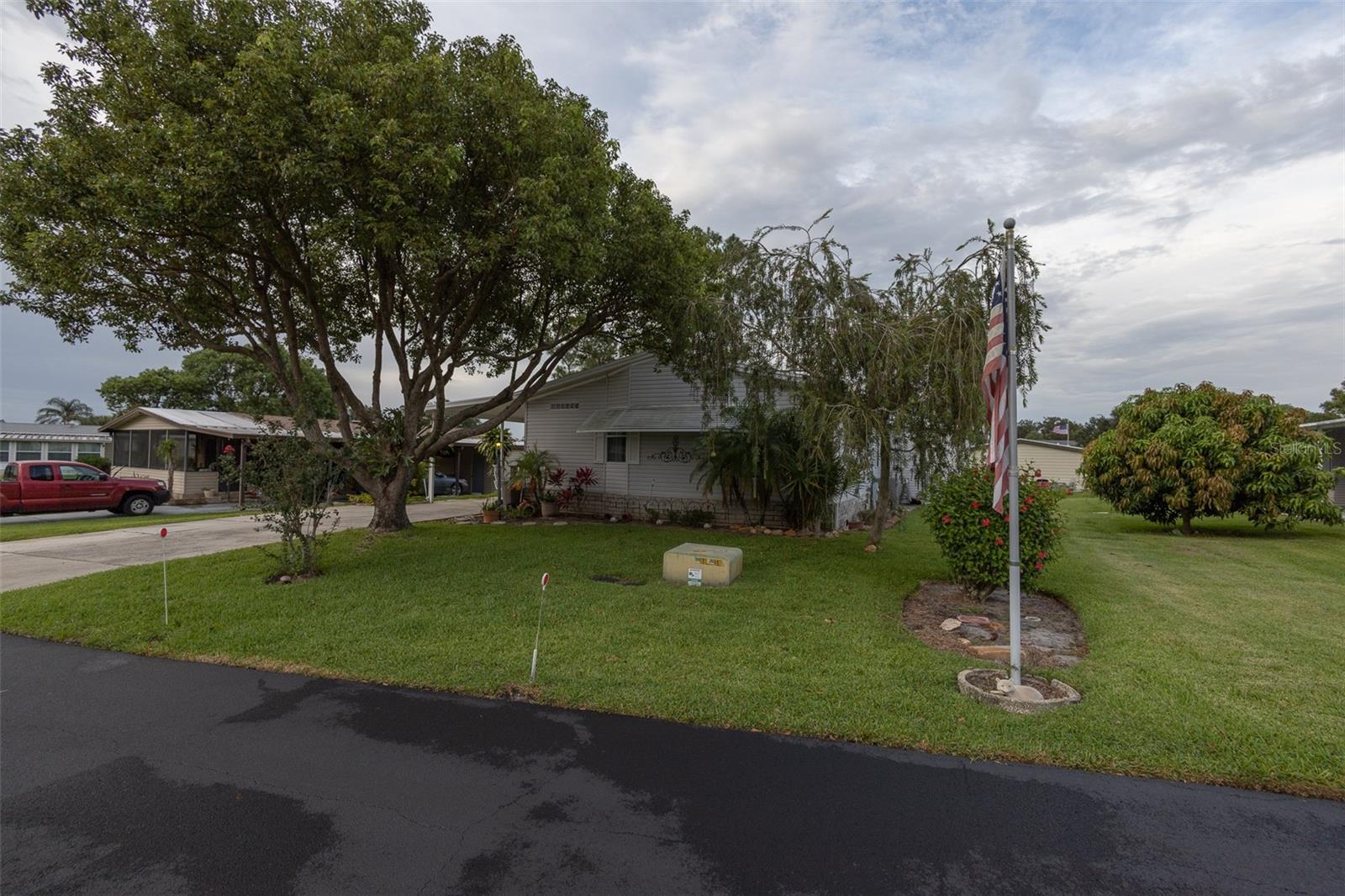 6328 GROVE POINTE DR SE