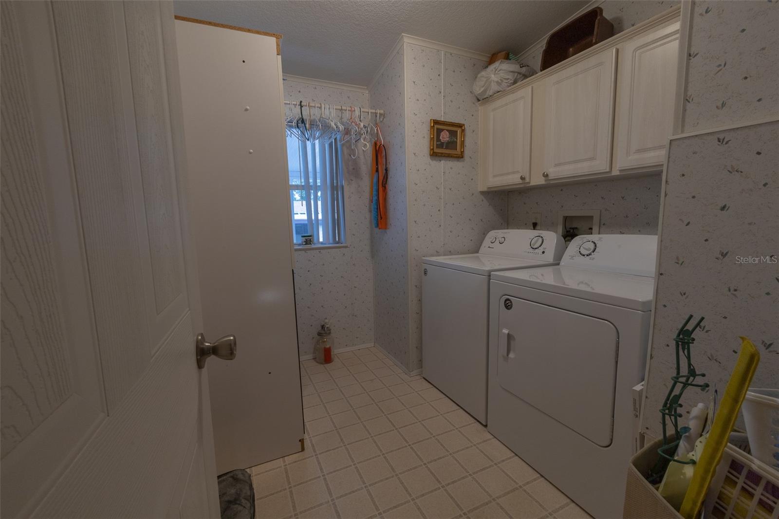 6328 GROVE POINTE DR SE