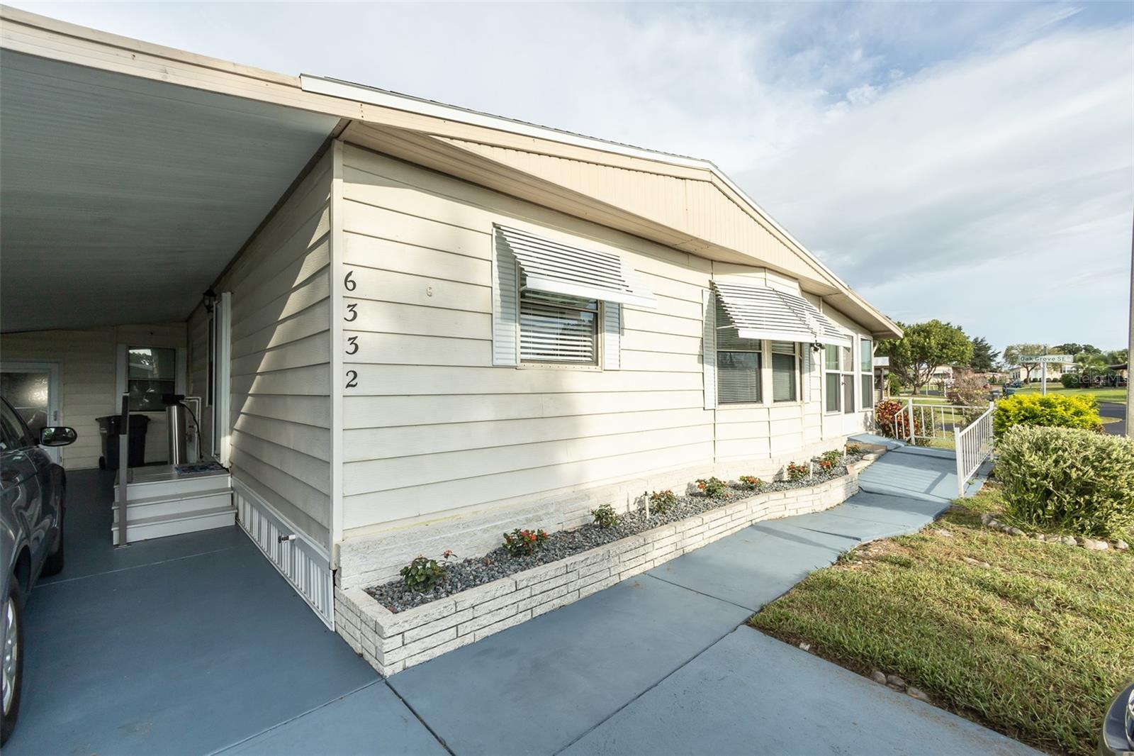 6332 GROVE POINTE DR SE