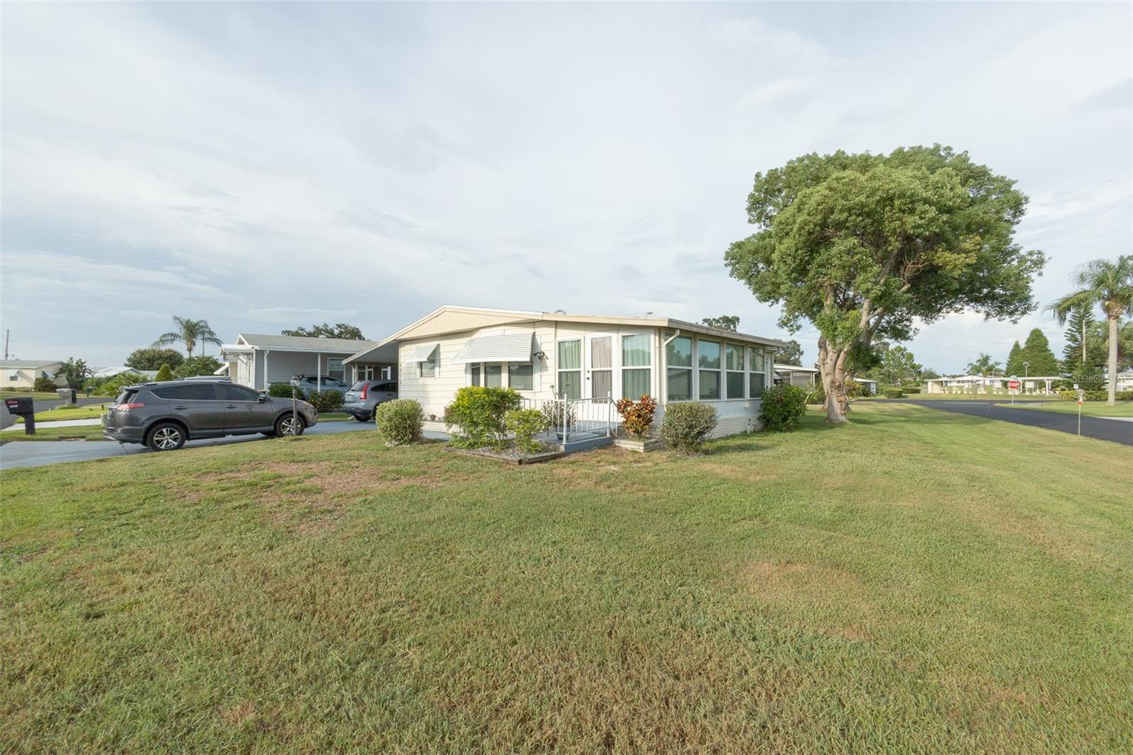 6332 GROVE POINTE DR SE