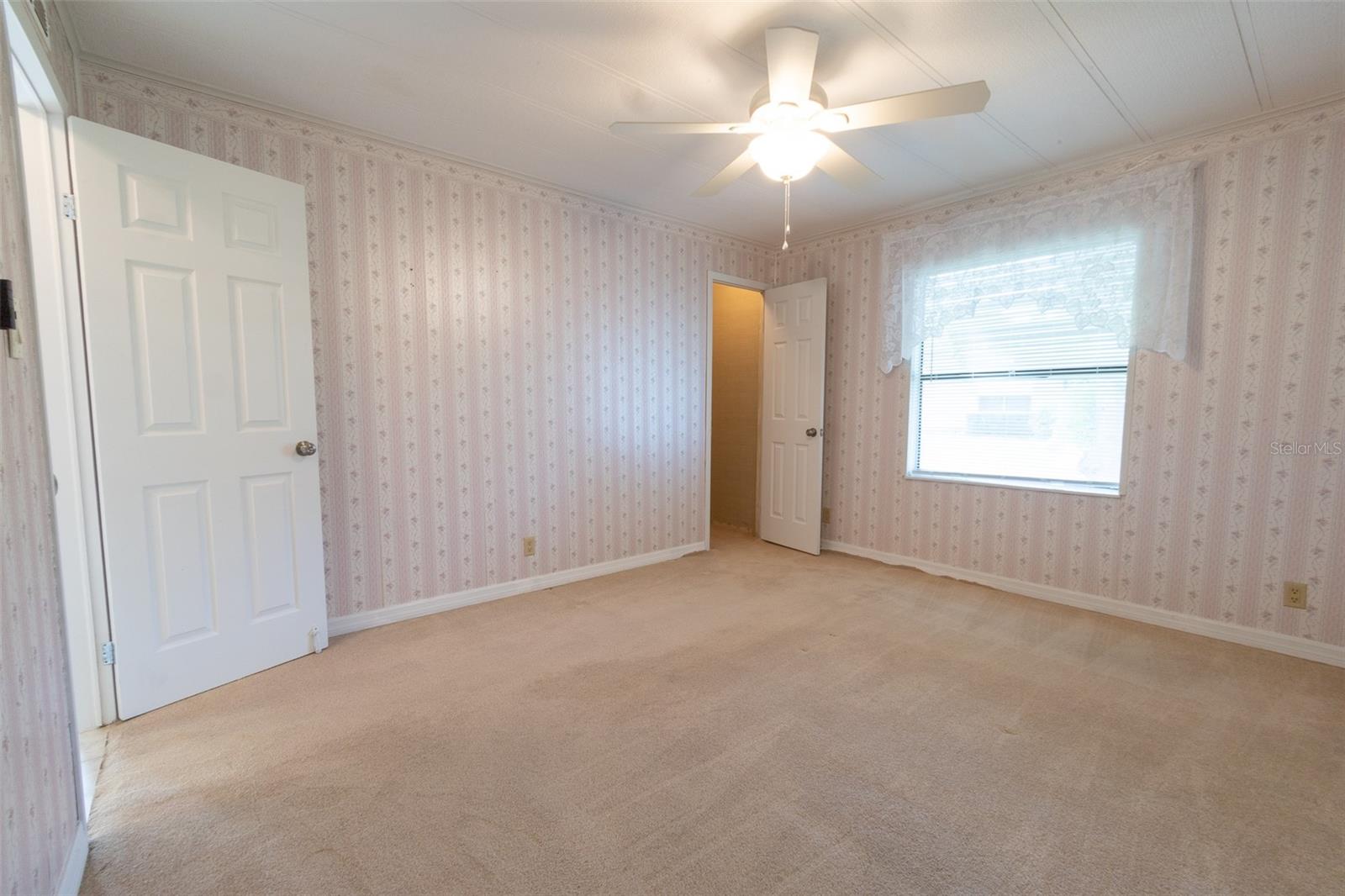 6332 GROVE POINTE DR SE