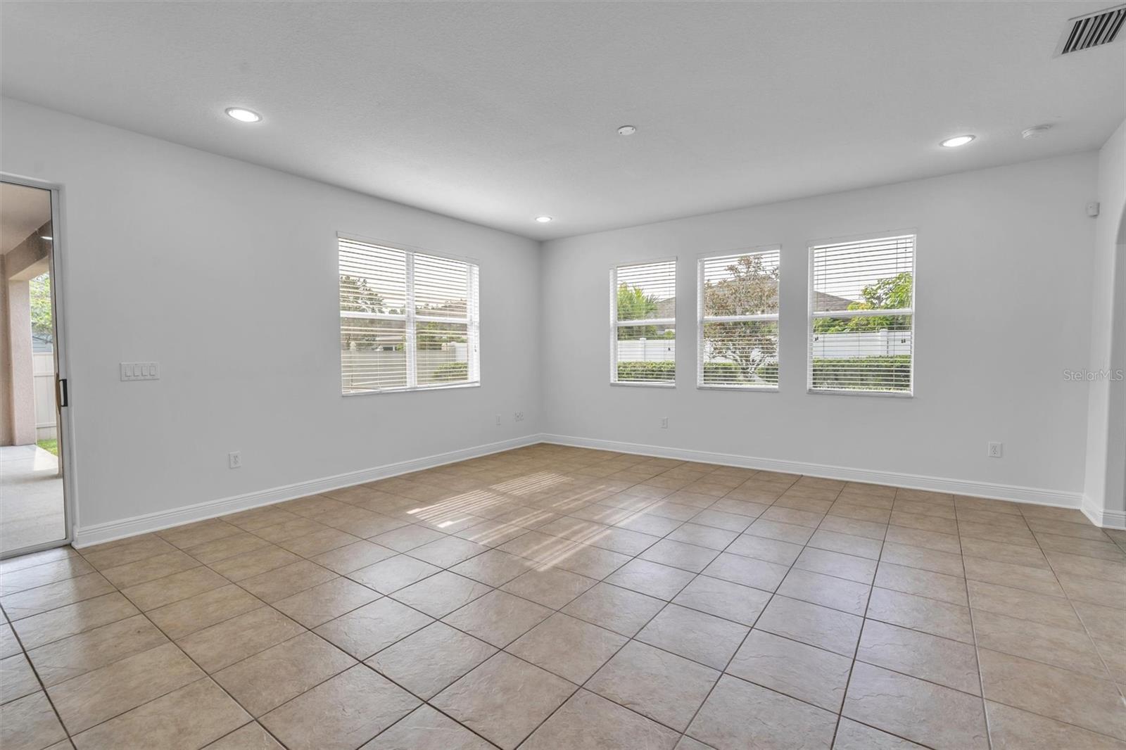 31604 BEARDED OAK DR