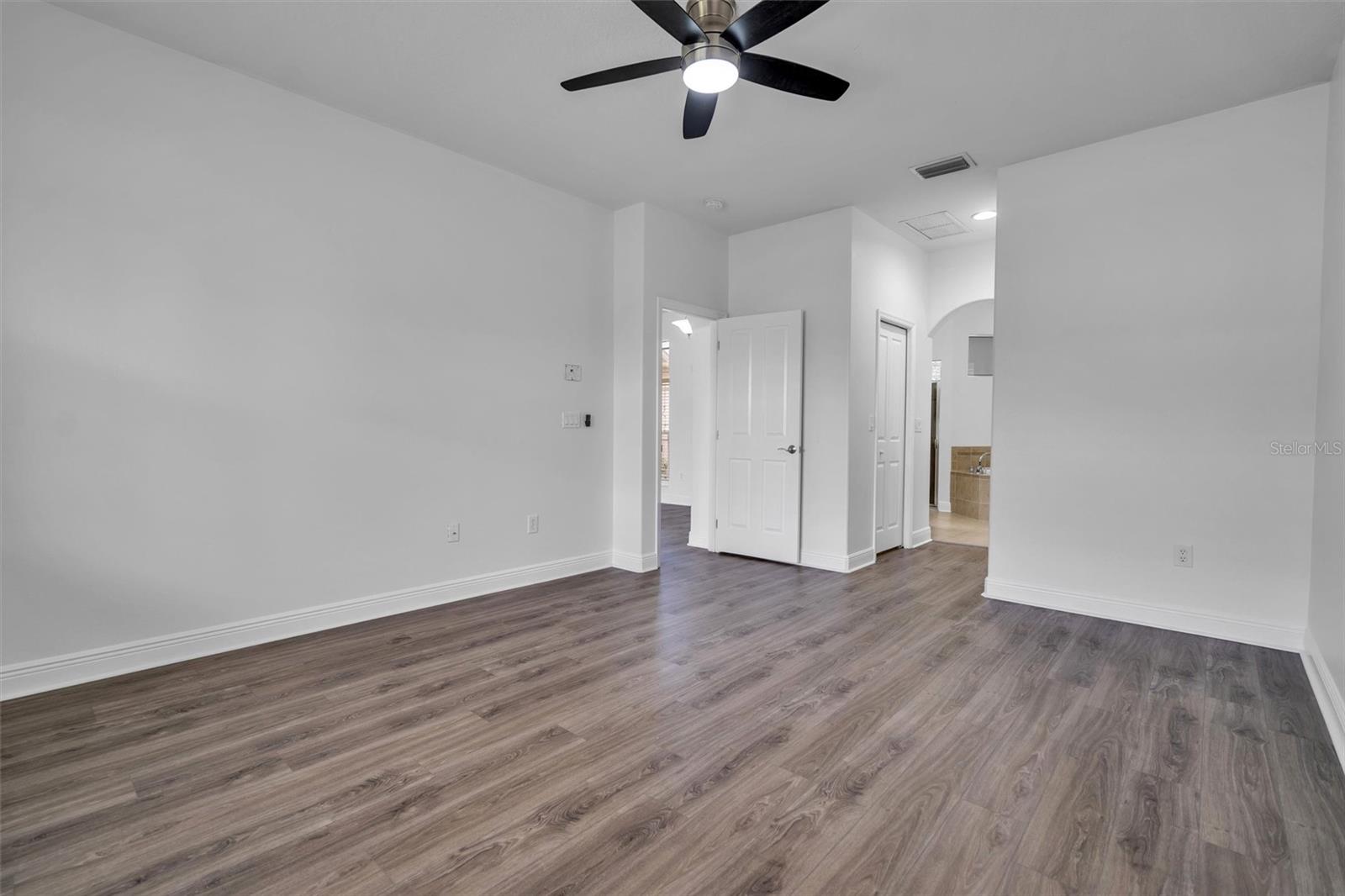 31604 BEARDED OAK DR