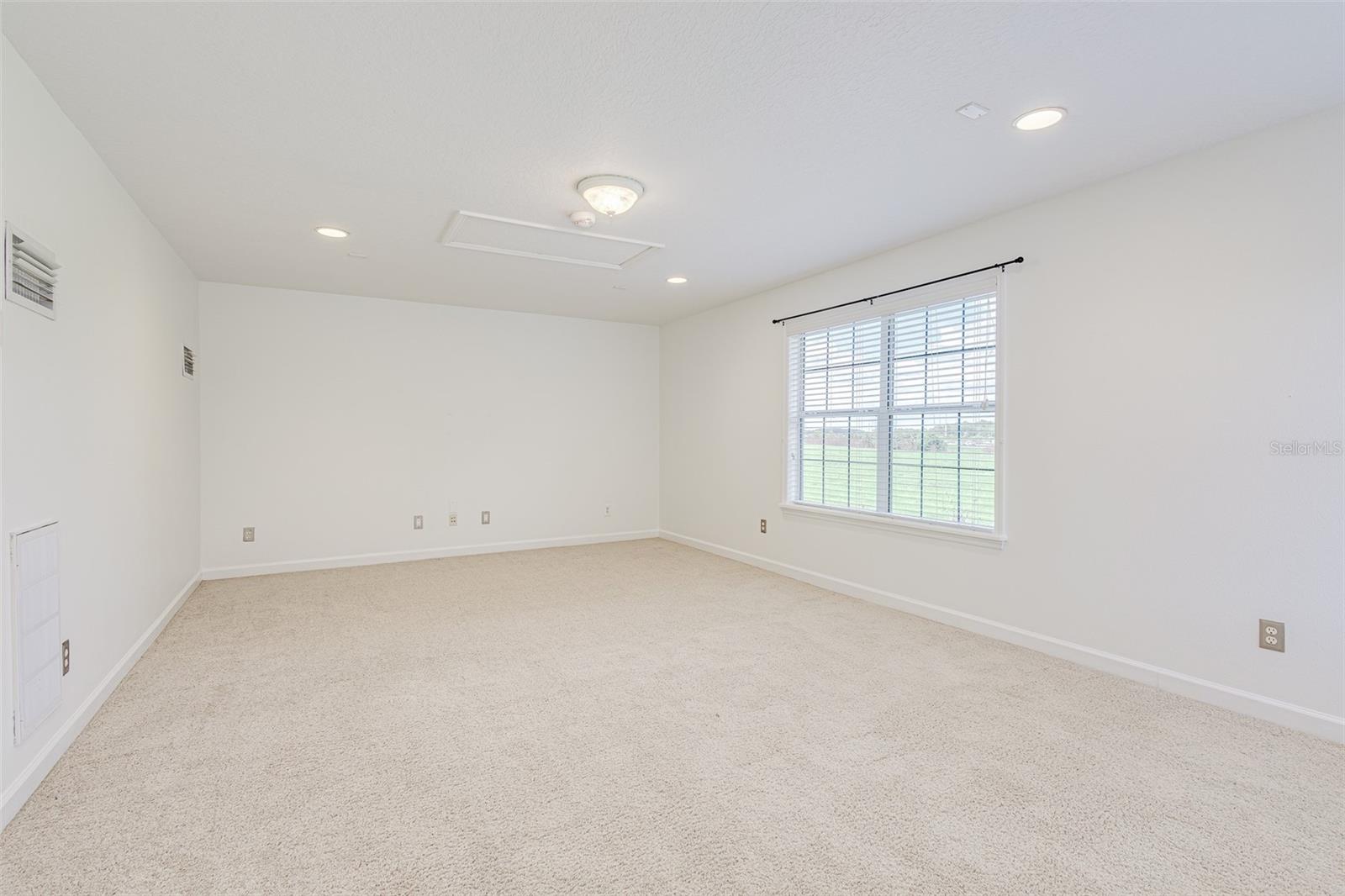 1886 SHERWOOD LAKES BLVD