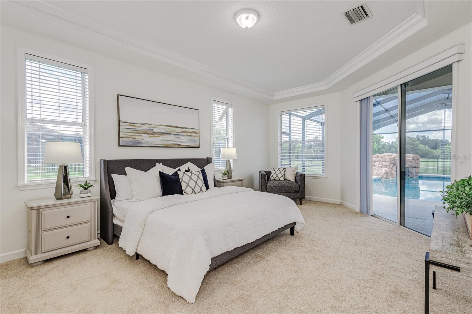 1886 SHERWOOD LAKES BLVD