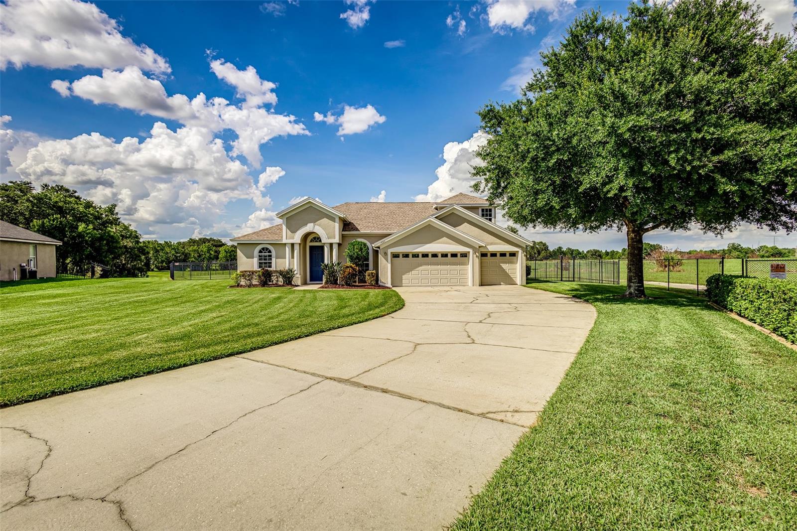 1886 SHERWOOD LAKES BLVD