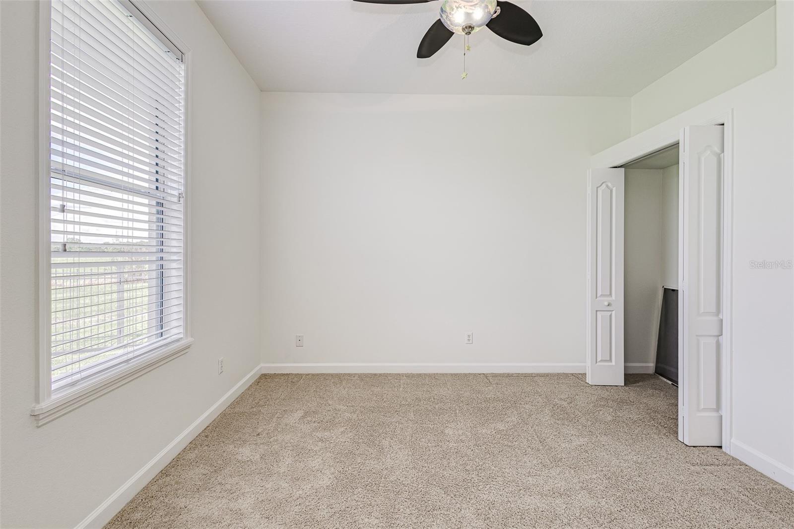 1886 SHERWOOD LAKES BLVD