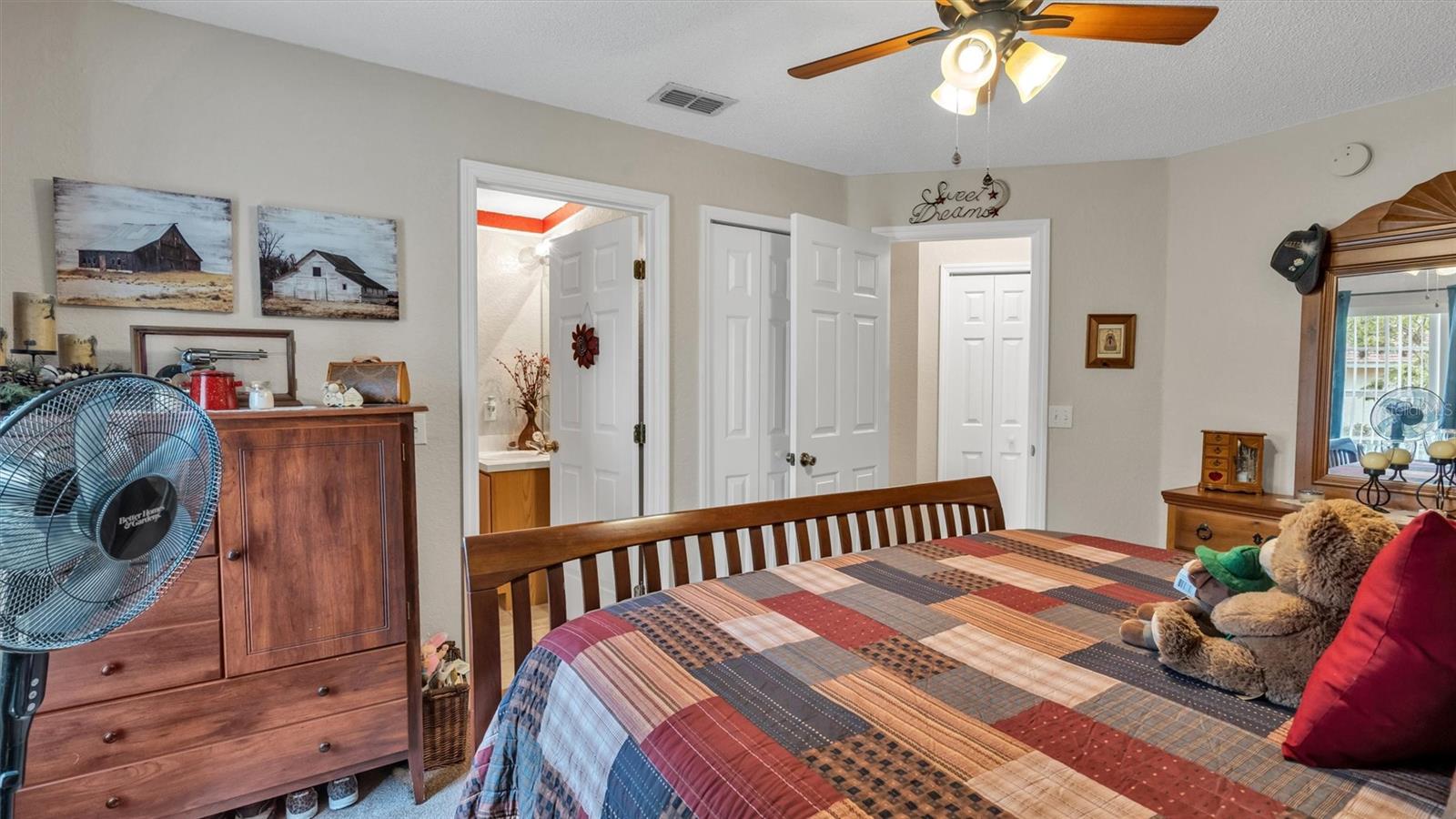 250 DIAMOND RIDGE BLVD