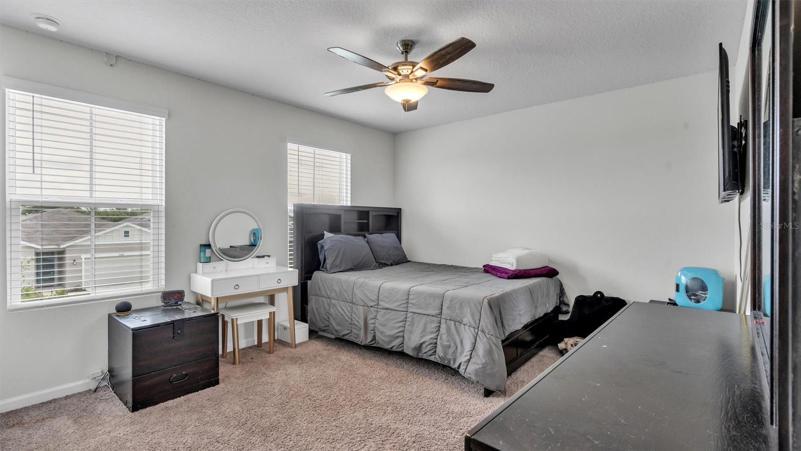 5737 ARLINGTON RIVER DR