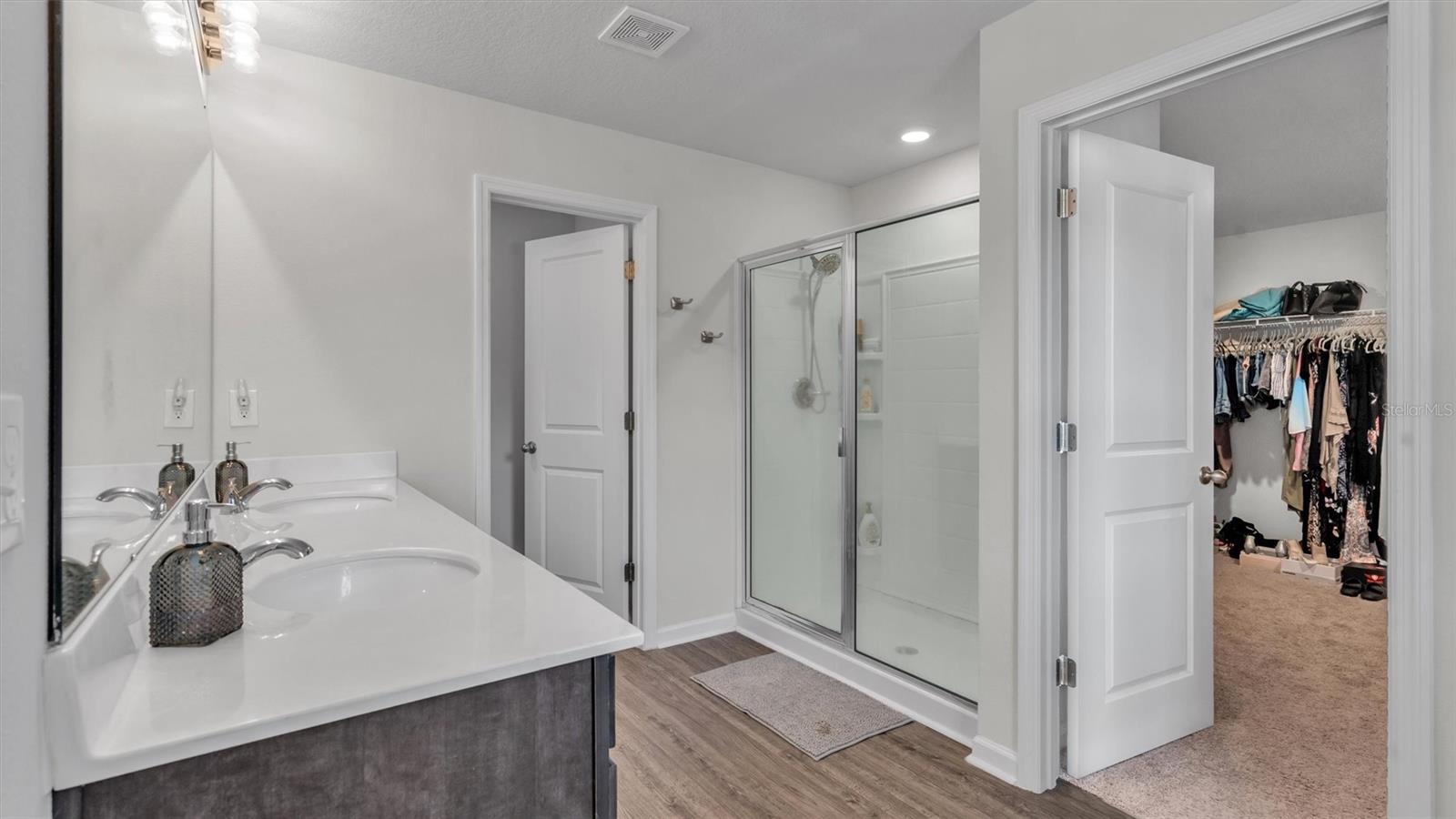 5737 ARLINGTON RIVER DR