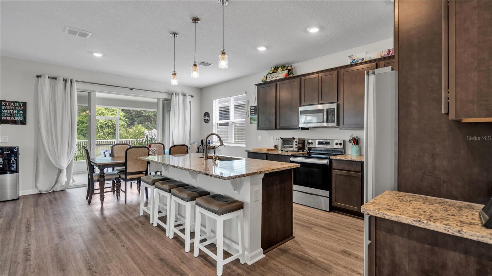 5737 ARLINGTON RIVER DR